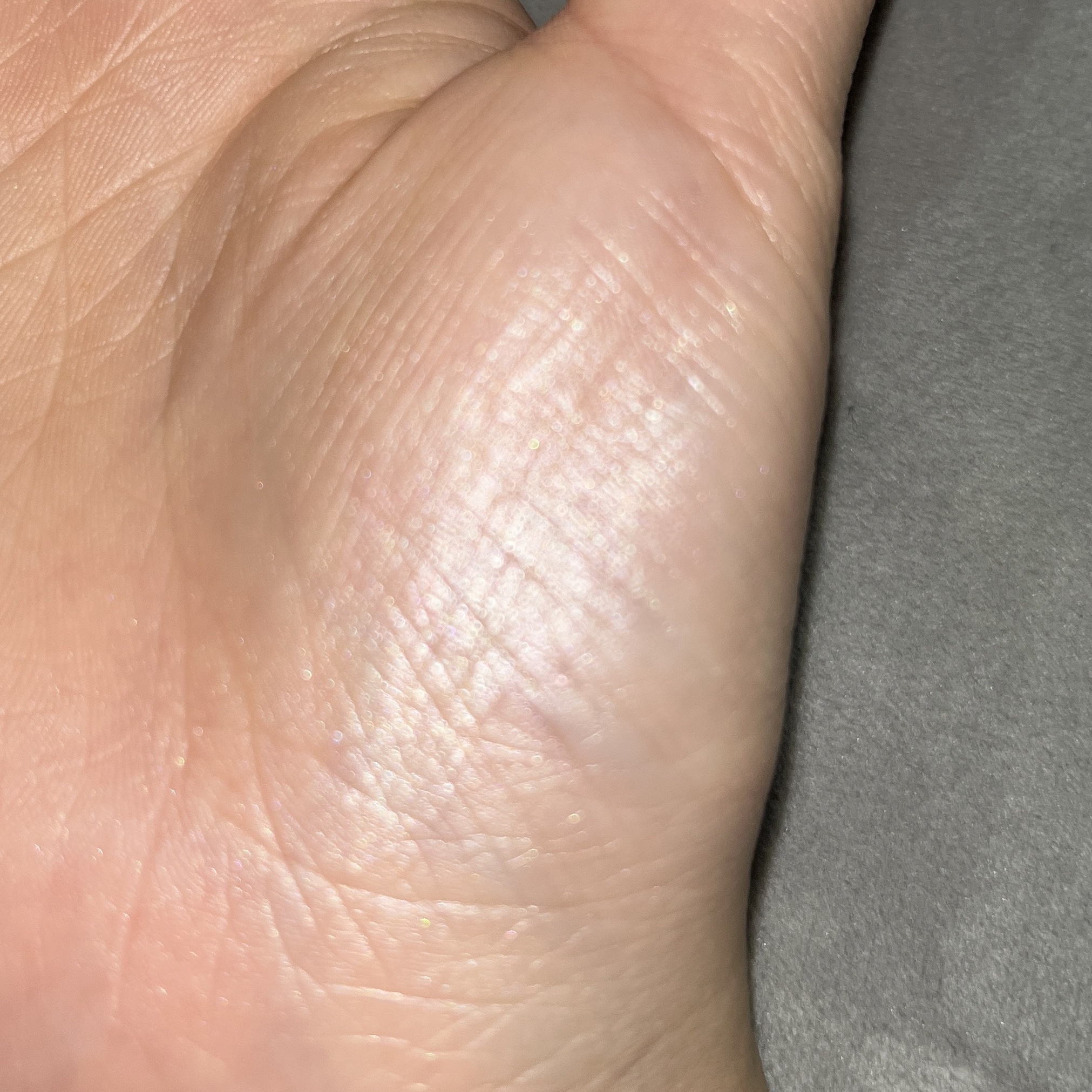 ジルスチュアート　イルミネイティング セラムプライマー/JILL STUART/化粧下地を使ったクチコミ（3枚目）