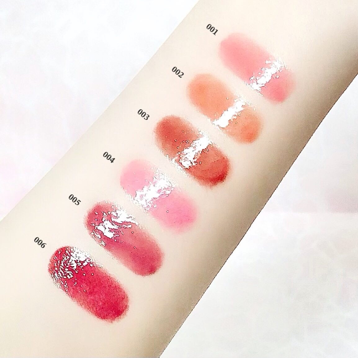 ボリューマイジングフォンデュリップ/Coralhaze/口紅を使ったクチコミ(4枚目)