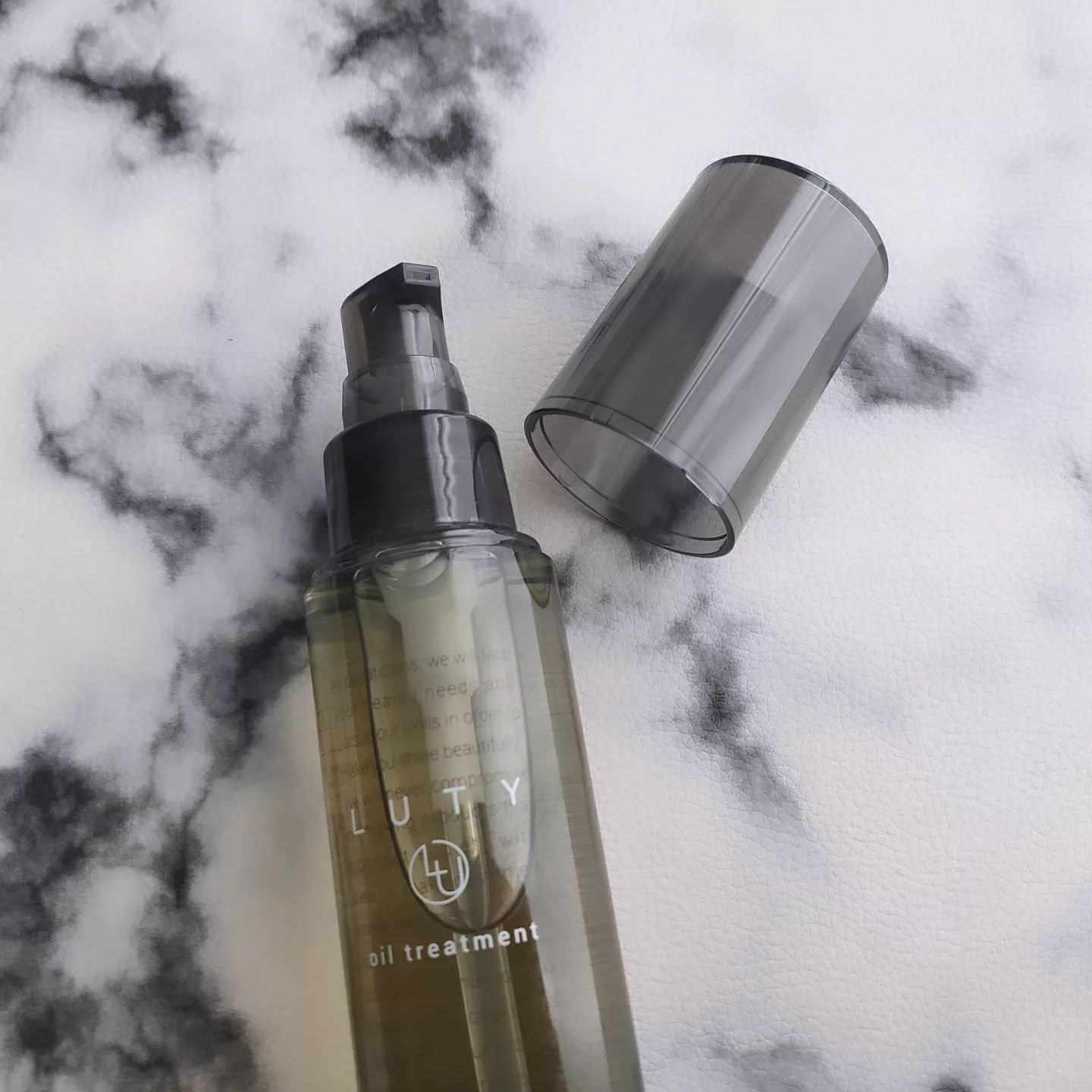 ルーティー ヘアオイル モイスト/LUTY/ヘアオイルを使ったクチコミ（3枚目）