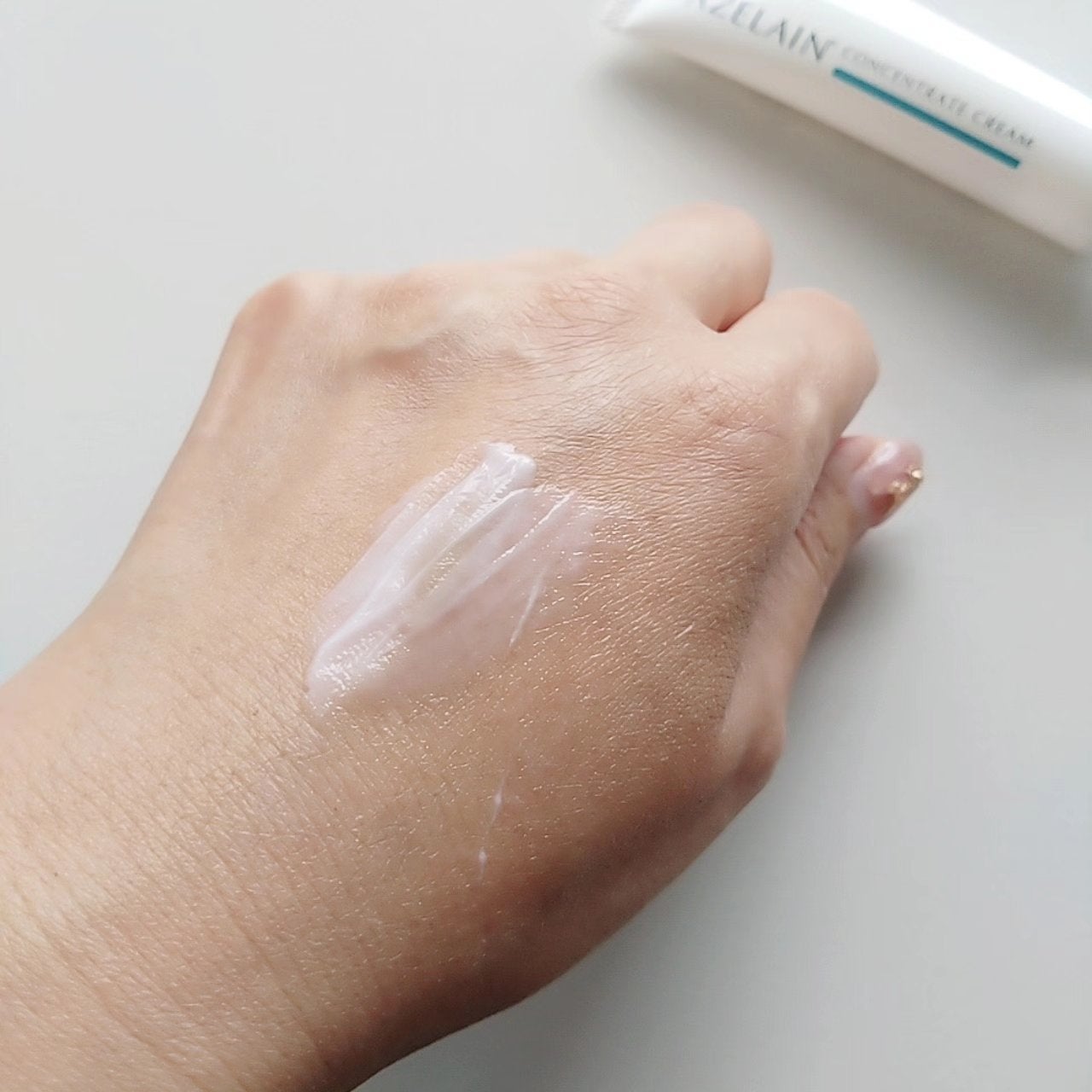 AZLAIN クリーム AZコンセントトレートクリーム/AZELAIN/フェイスクリームを使ったクチコミ(4枚目)