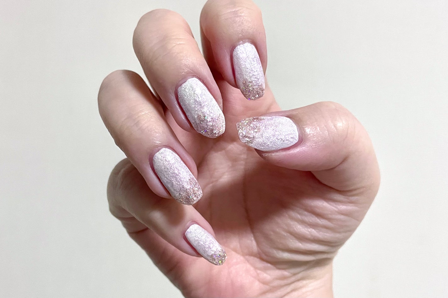 ネイルホリック Aurora Glitter/ネイルホリック/マニキュアを使ったクチコミ(2枚目)