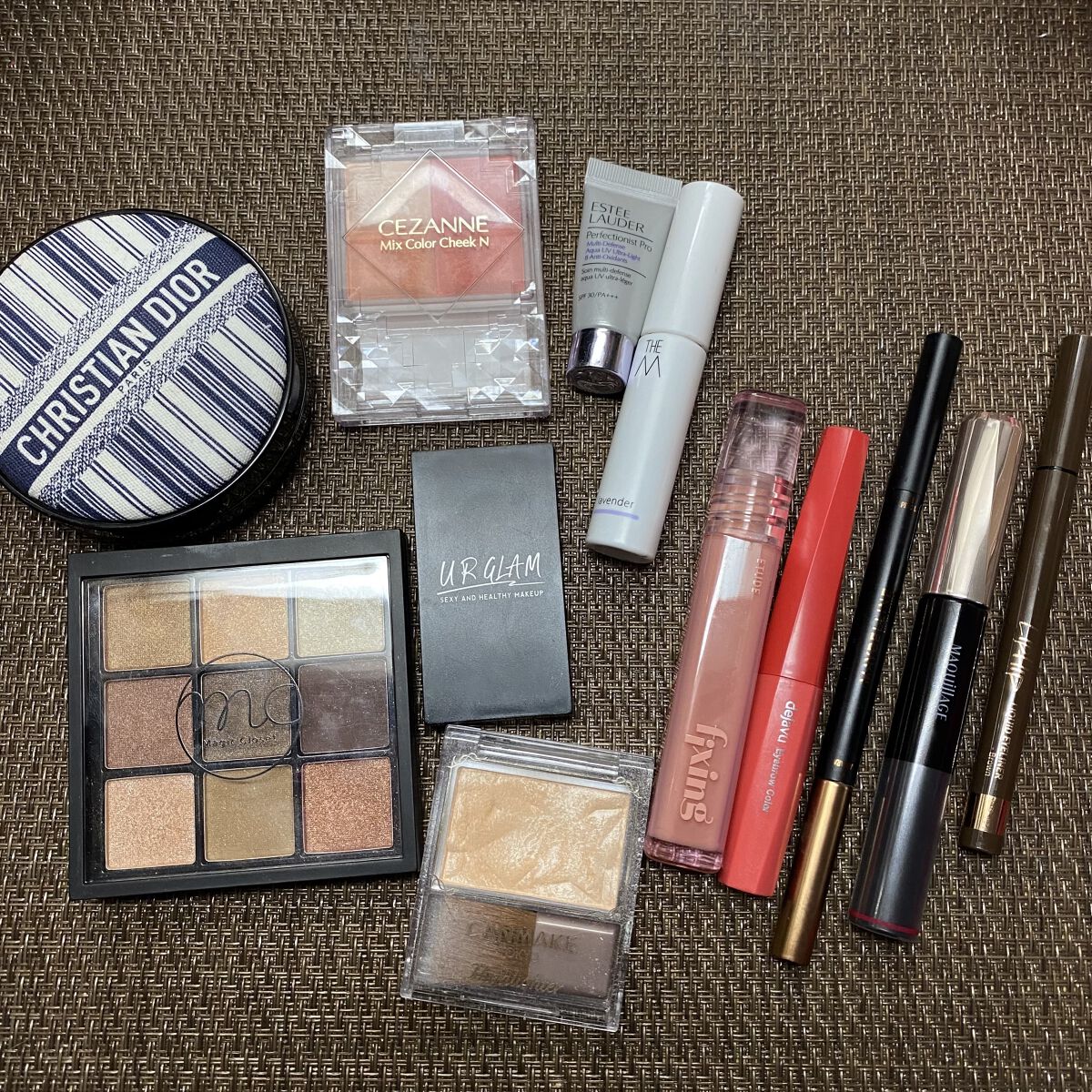 MC9色アイシャドウパレット 01/MAGIC CLOSET/アイシャドウパレットを使ったクチコミ（3枚目）