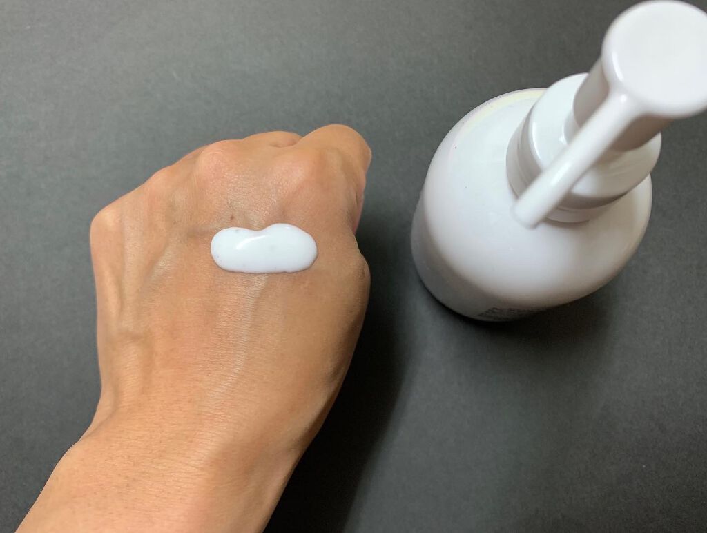 白色オイル/DEW/美容液を使ったクチコミ（2枚目）