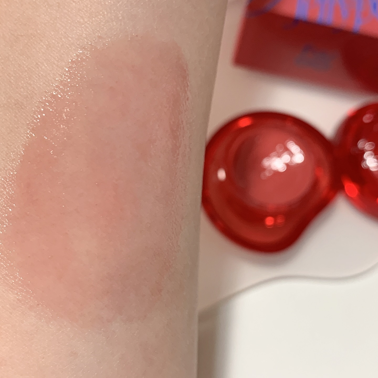 フィー リップアンドチーク グローイジェリーポット JC02 メロウマンゴー/fwee/リップグロスを使ったクチコミ（3枚目）