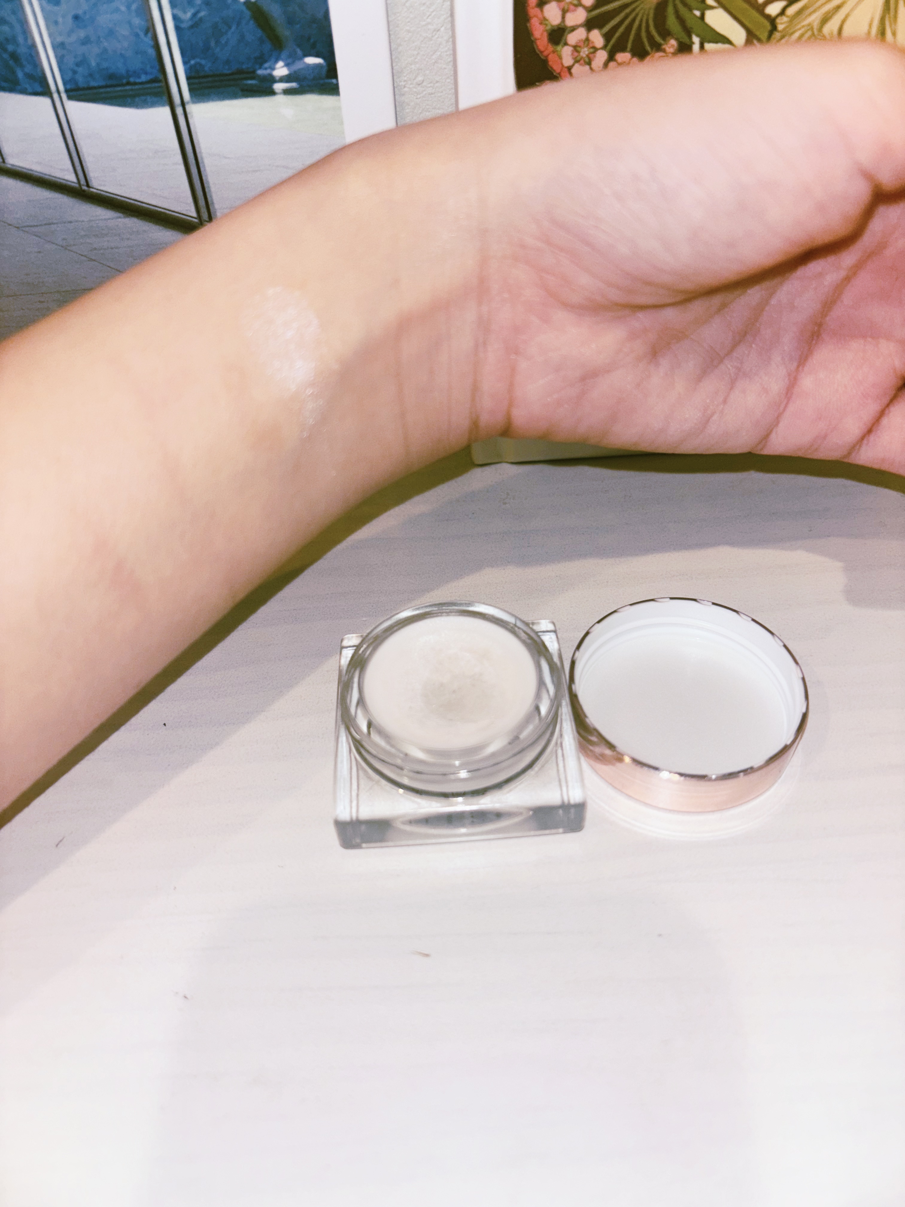 ディップイン グロウ クリームハイライター   01 pearl dew /DECORTÉ/クリームハイライトを使ったクチコミ（2枚目）