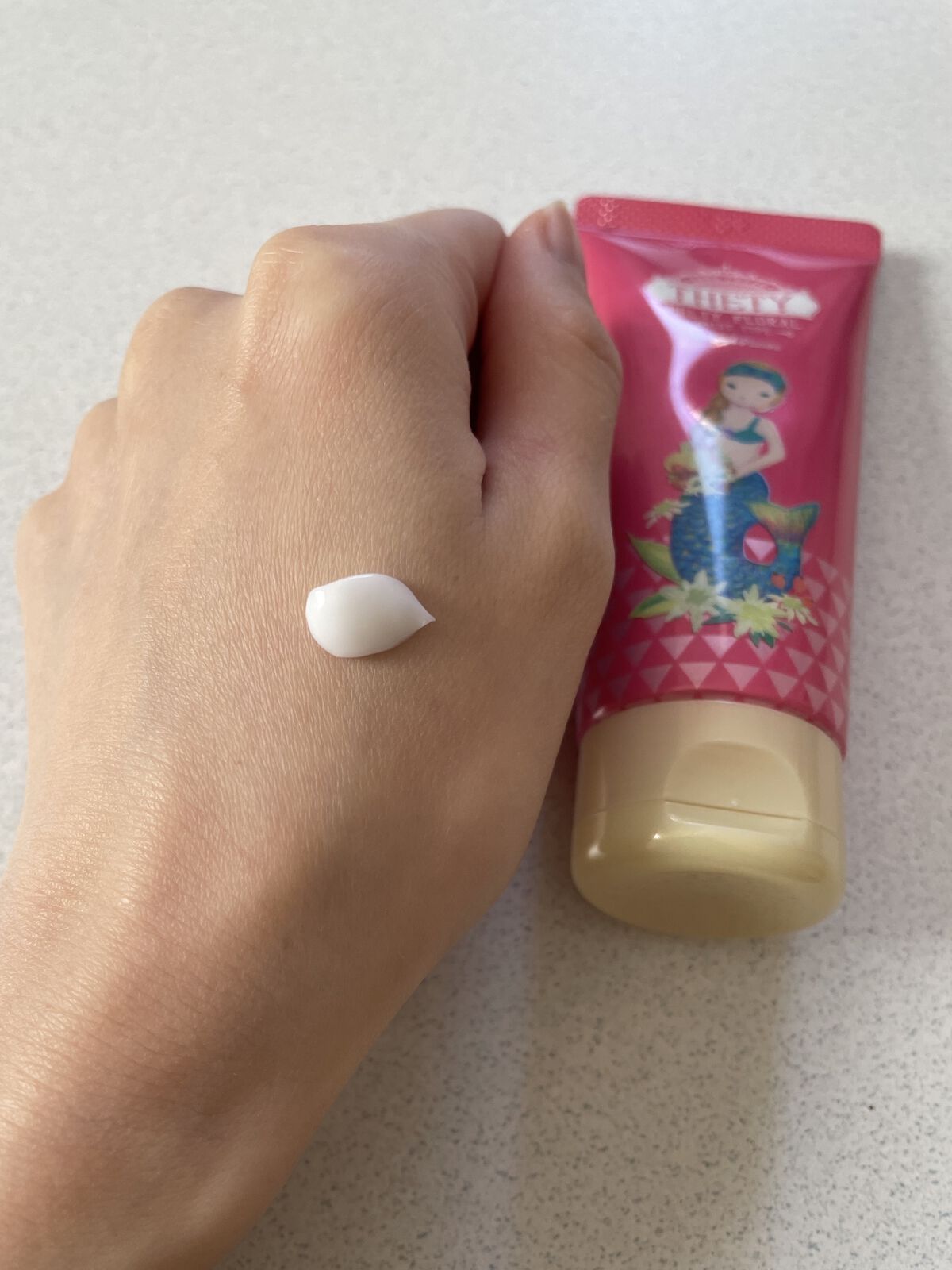 シーランドピューノ ハンド&ネイル テティ〈ハンドクリーム〉/シーランドピューノ/ボディクリームを使ったクチコミ（3枚目）