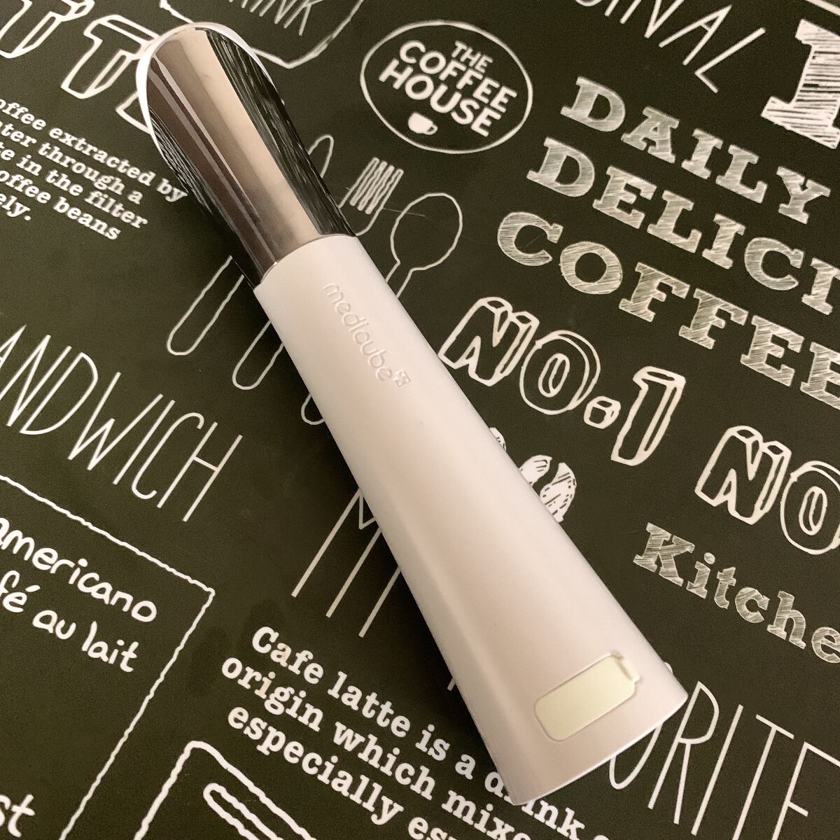 ディープビタCアンプル/MEDICUBE/美容液を使ったクチコミ（3枚目）