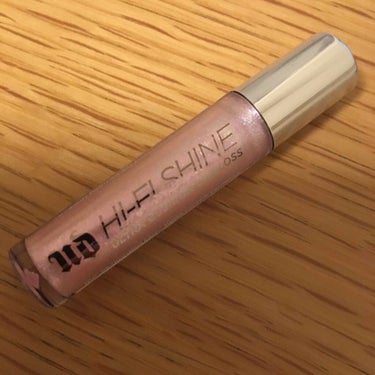 アーバンディケイのHI-FI SHINE Ultra Cushion Lip Glossを塗りました。

バニラミントの香りがかなり強くて塗る以前に私はやられました😈🍨