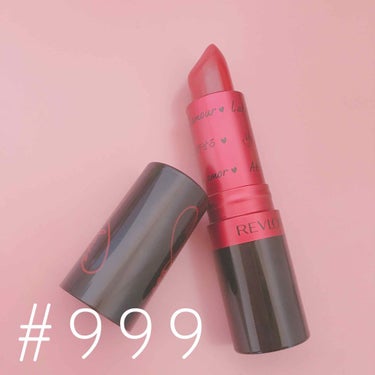 💄REVLON スーパーラストラスリップスティック💄
色は999、LOVE IS ONです💝
レブロンから出ている恋のお守りリップで、6ヶ国語で「愛を引き寄せる」と書かれています💝

これ本当に最高です