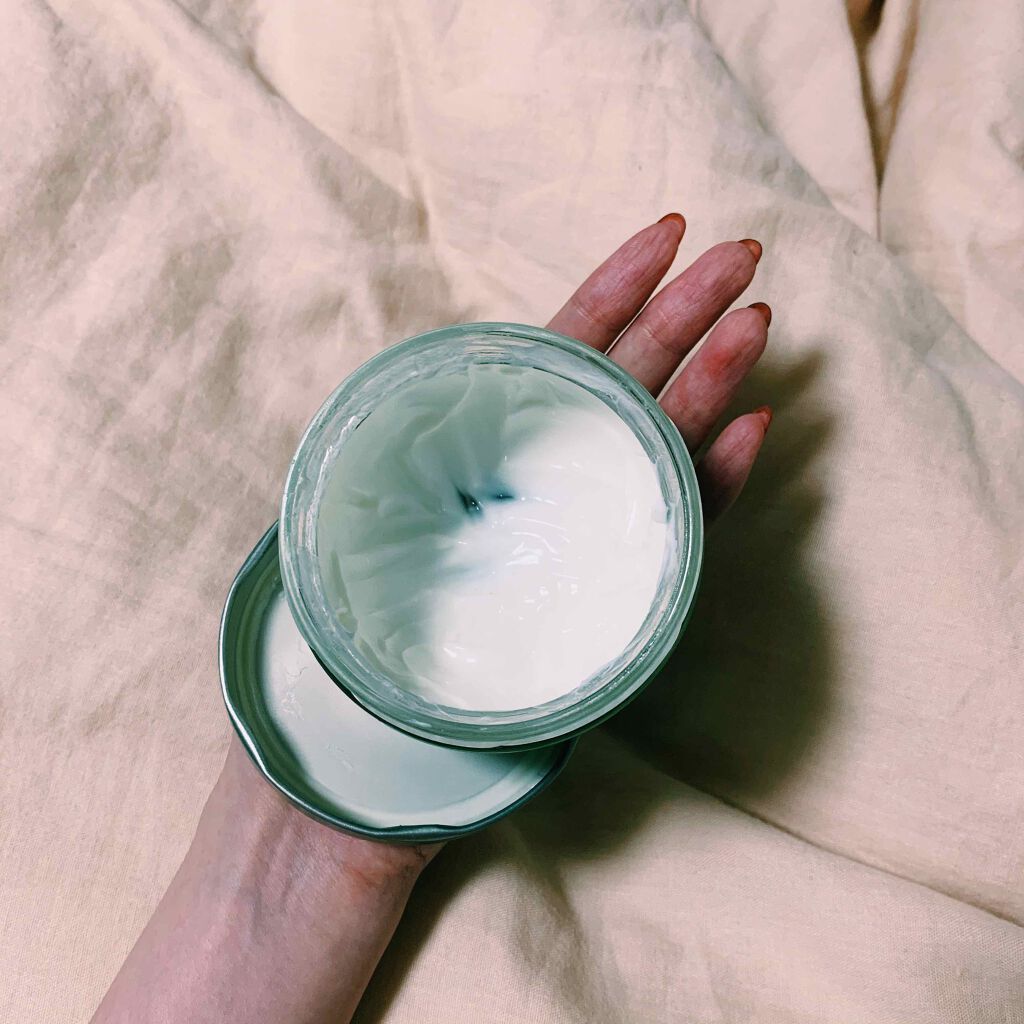 ダヴィネス オーセンティック バターのクチコミ「香り
いわゆるオーガニック系のハーブな香り
和む

使用感
フェイス、ヘア、ボディOK
こって.....」（2枚目）