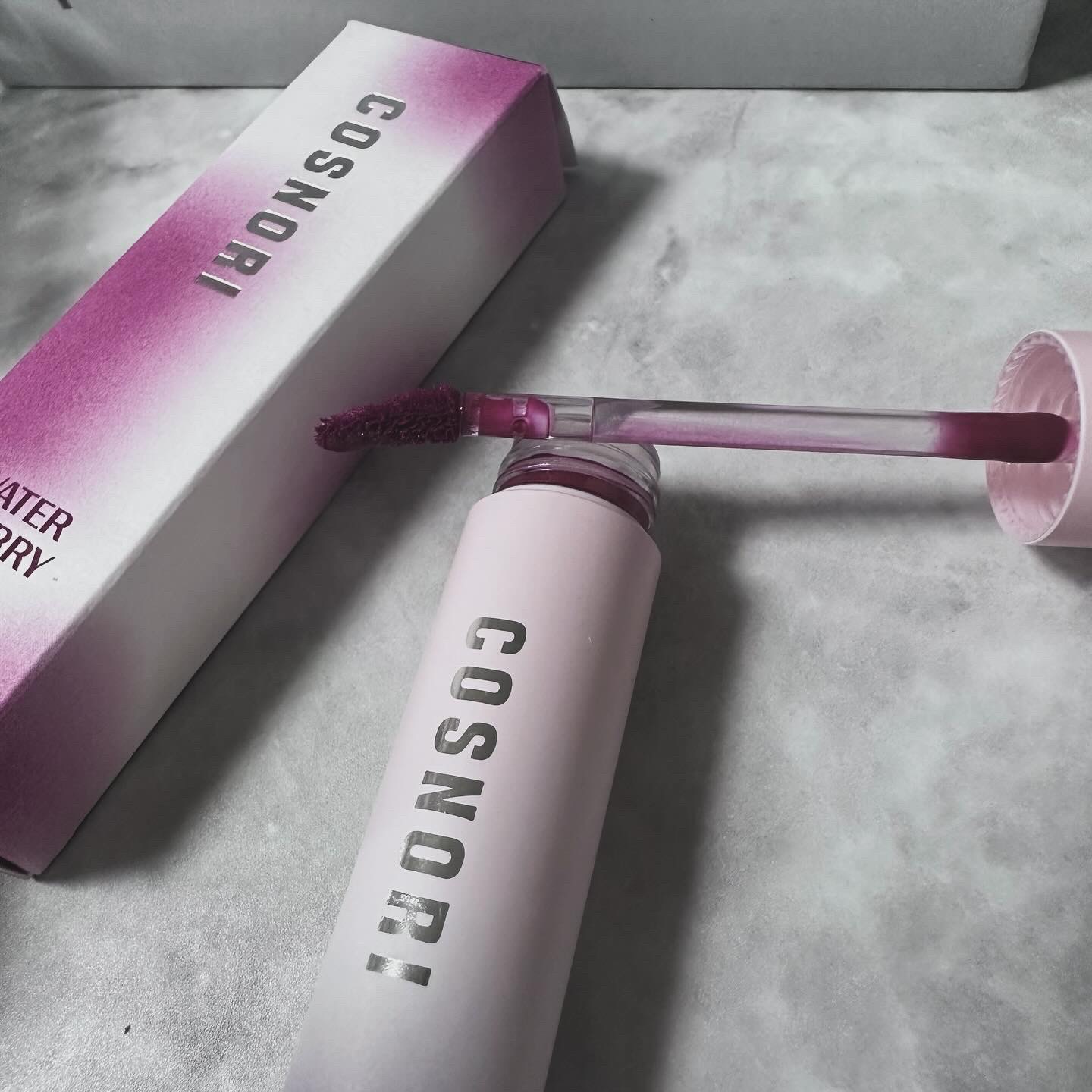 コスノリ ウォーターブラーリーティント/COSNORI/リップティントを使ったクチコミ（2枚目）