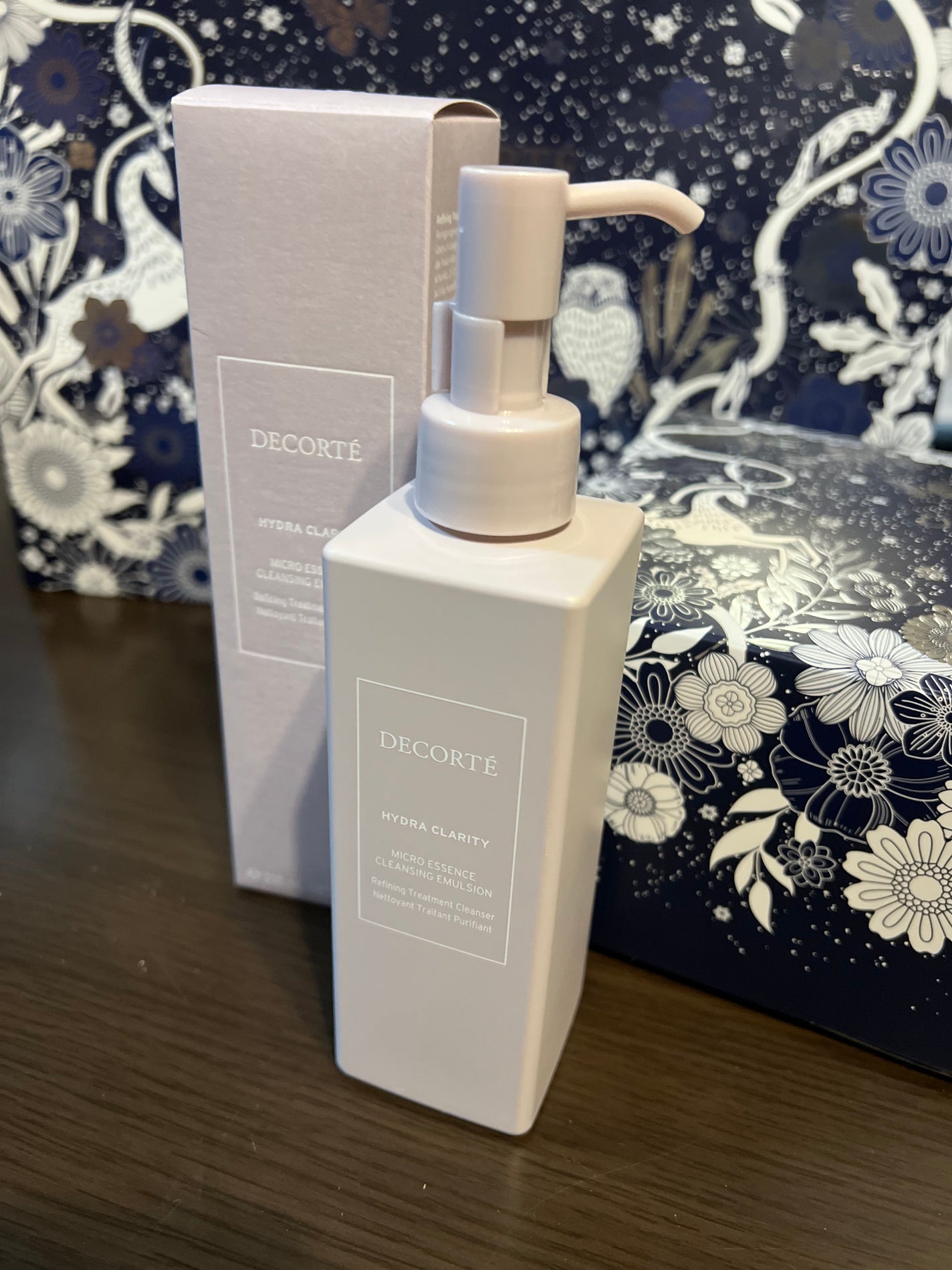 イドラクラリティ マイクロエッセンス クレンジングエマルジョン/DECORTÉ/ミルククレンジングを使ったクチコミ(3枚目)