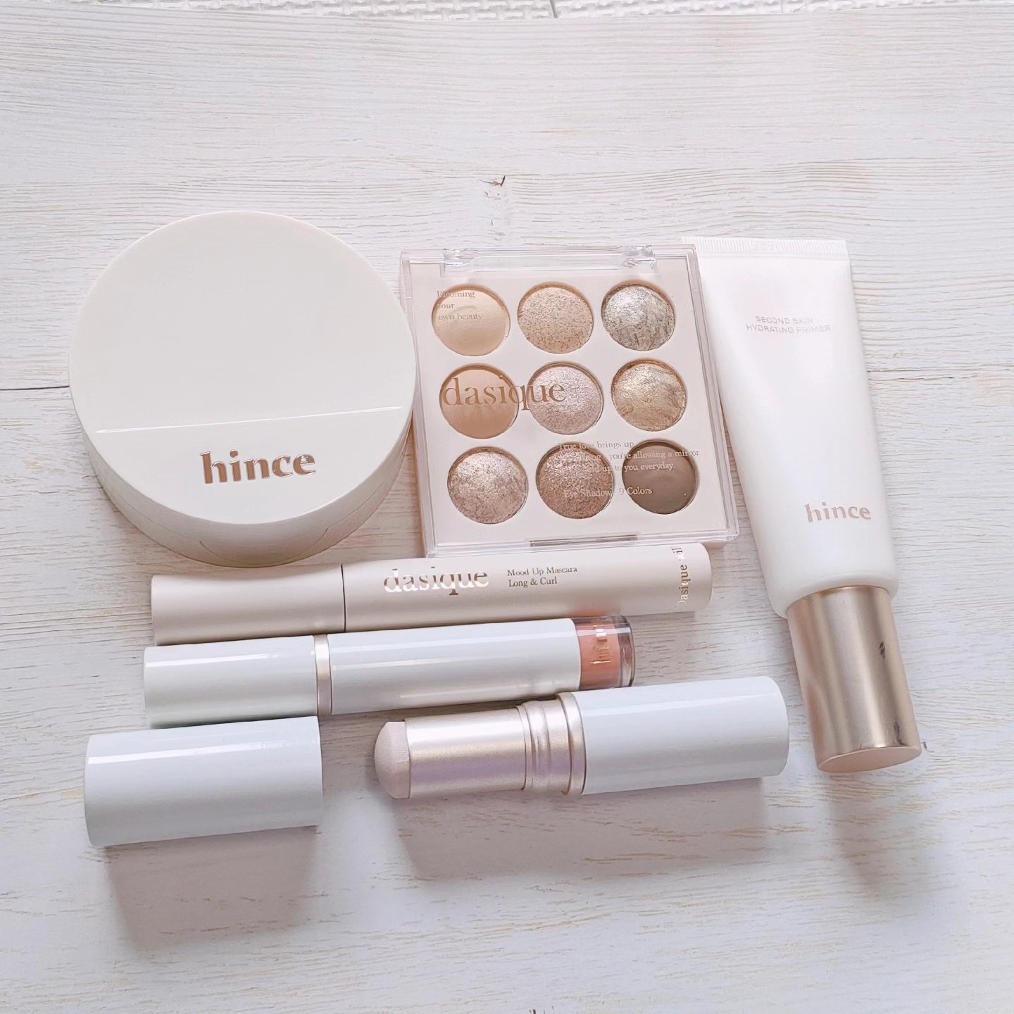 トゥルーディメンションラディアンスバーム/hince/スティックハイライトを使ったクチコミ（1枚目）