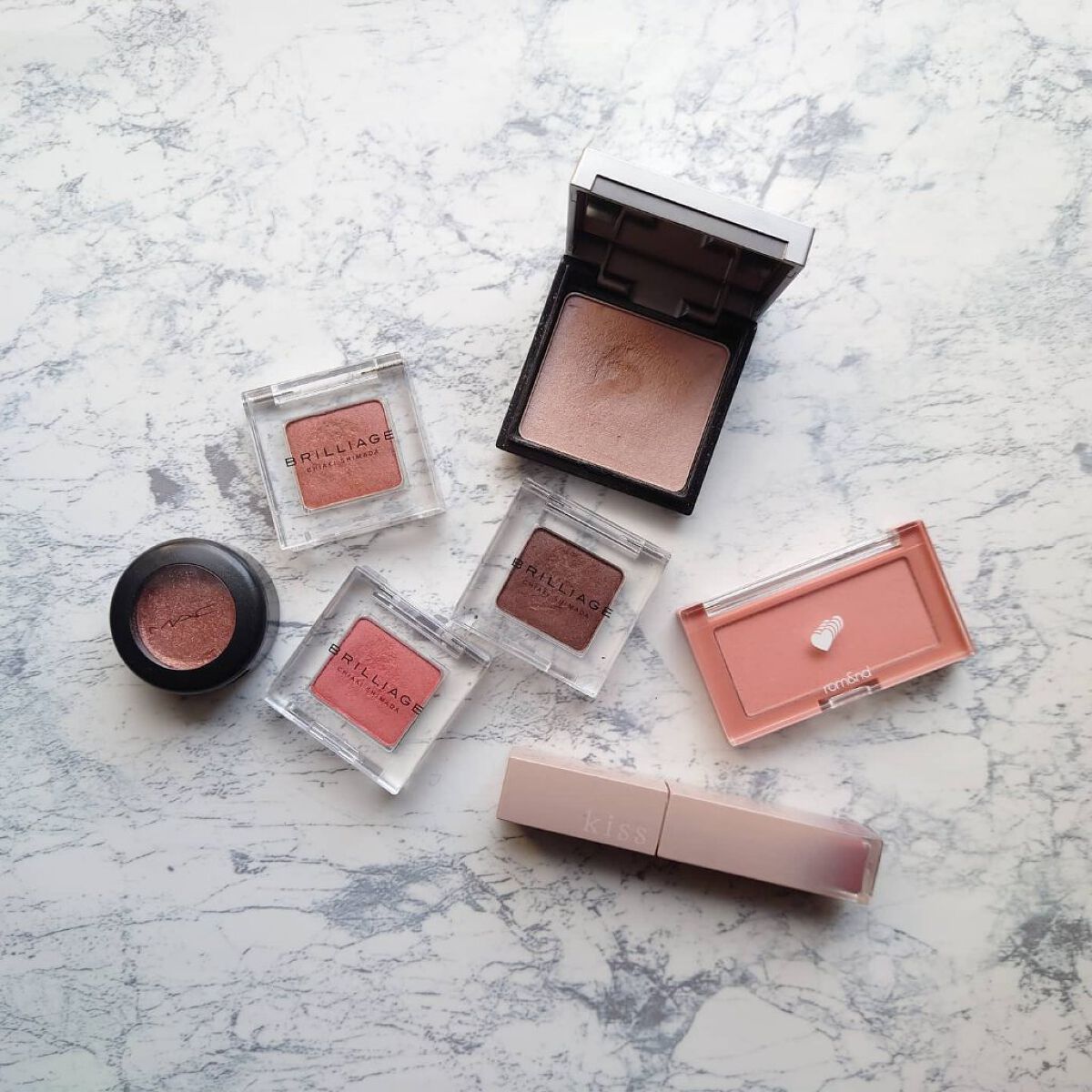 ワンダークリエイション  F01-シャーロット/ブリリアージュ/単色アイシャドウを使ったクチコミ（3枚目）