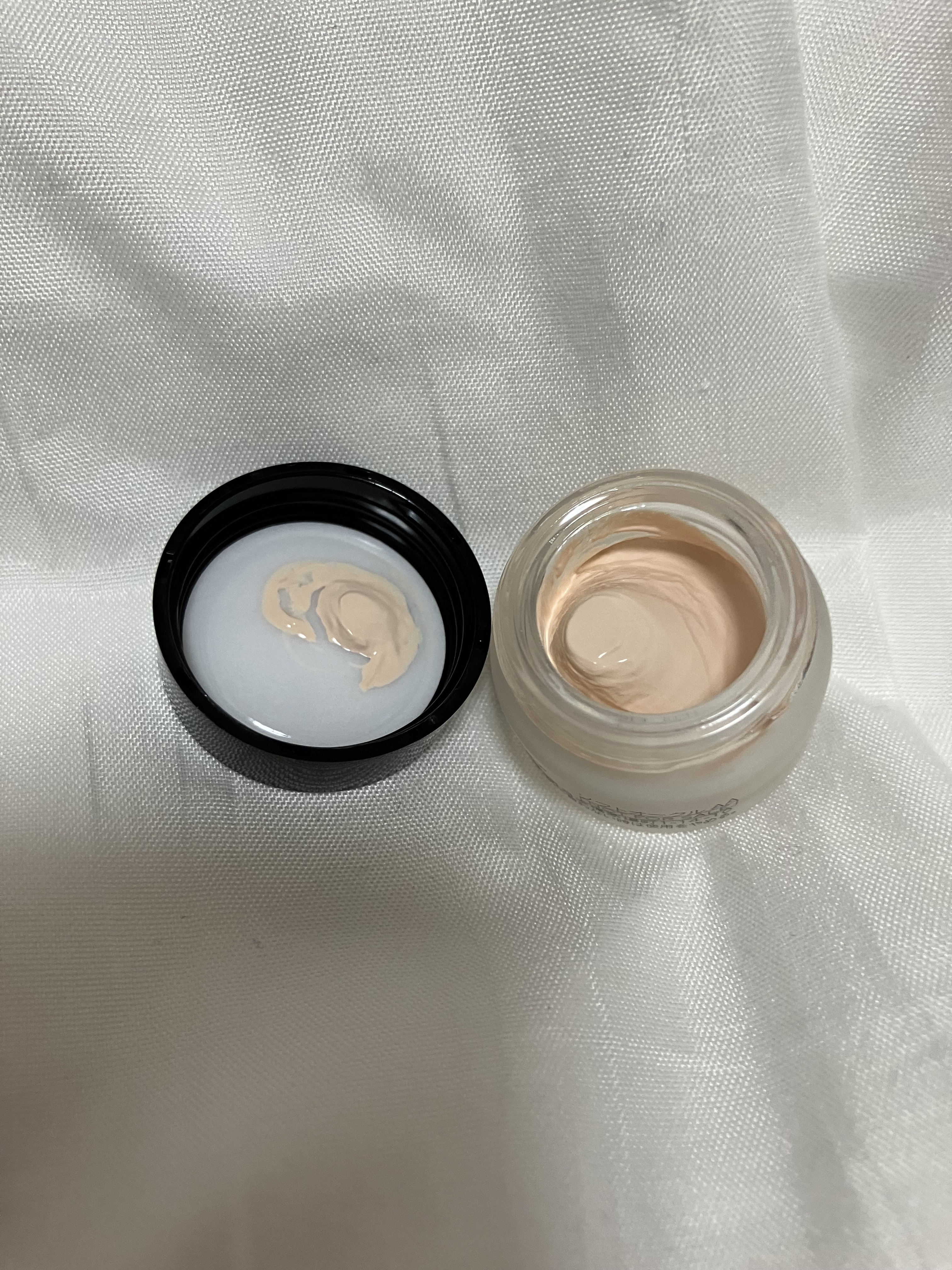 ライブリースキン　ウェア ソフトオークルAA/KANEBO/クリーム・エマルジョンファンデーションを使ったクチコミ（3枚目）