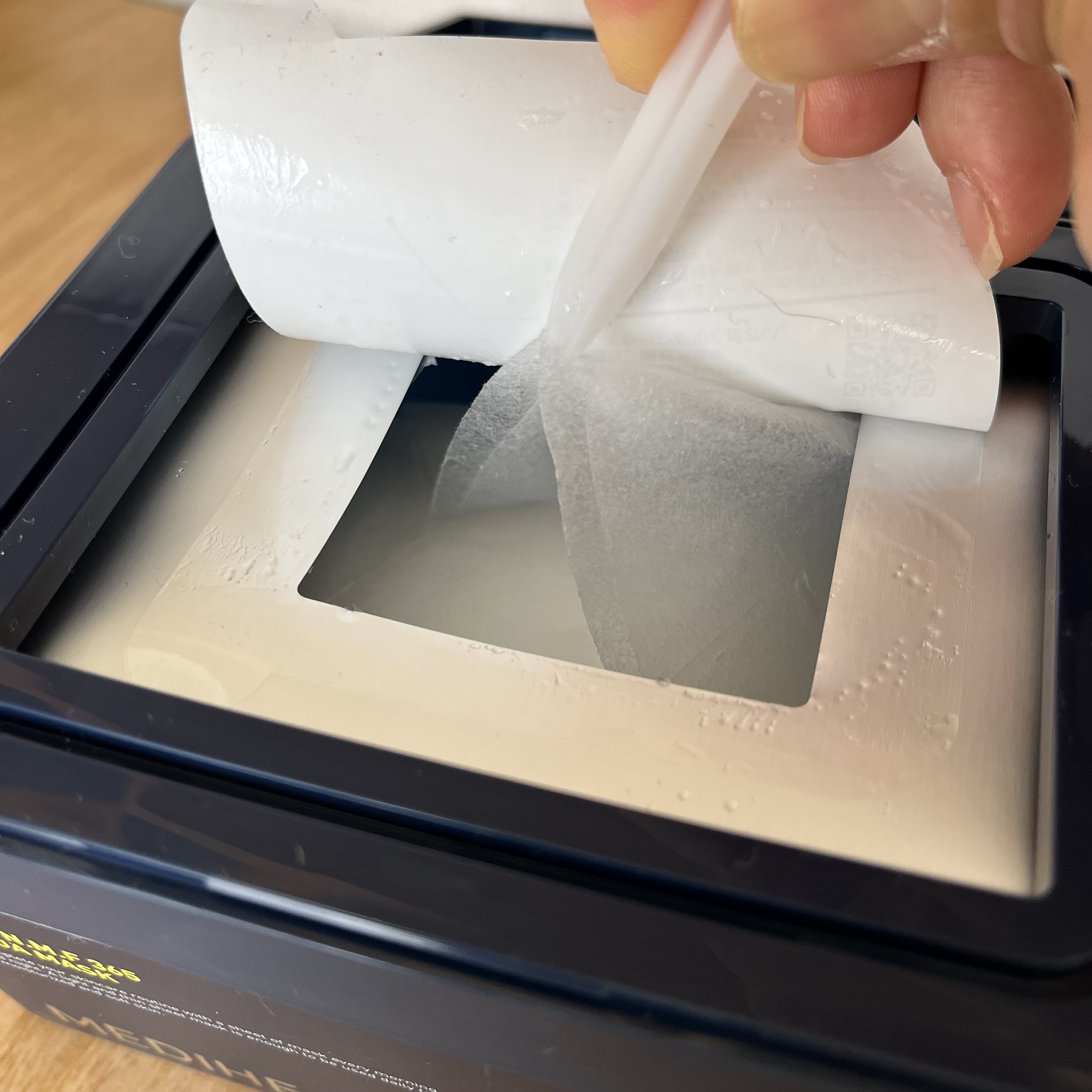 MEDIHEAL THE N.M.F 365 アクアマスクのクチコミ「毎日使える、たっぷり30枚入り！
薄くて軽いシートだから、肌にぴったり密着するのが1番のおすす.....」（1枚目）