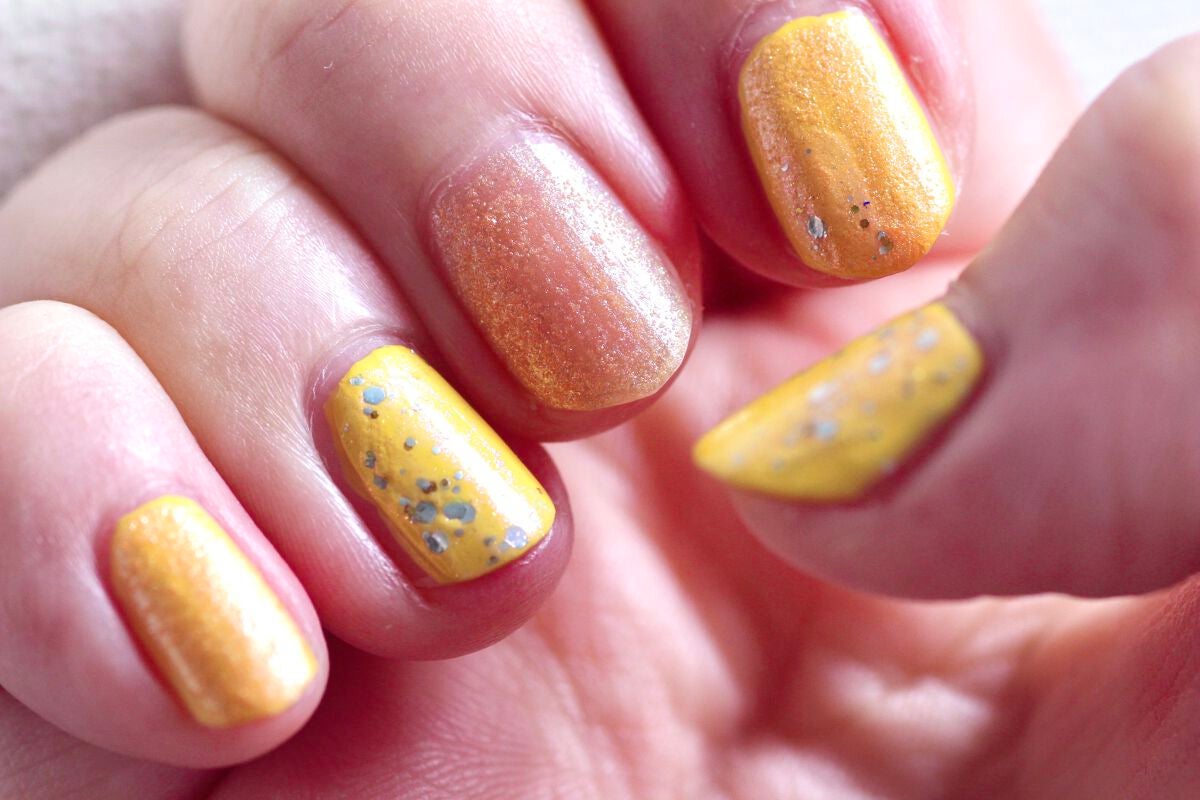 ネイルホリック フローズンシュガー/ネイルホリック/マニキュアを使ったクチコミ(5枚目)