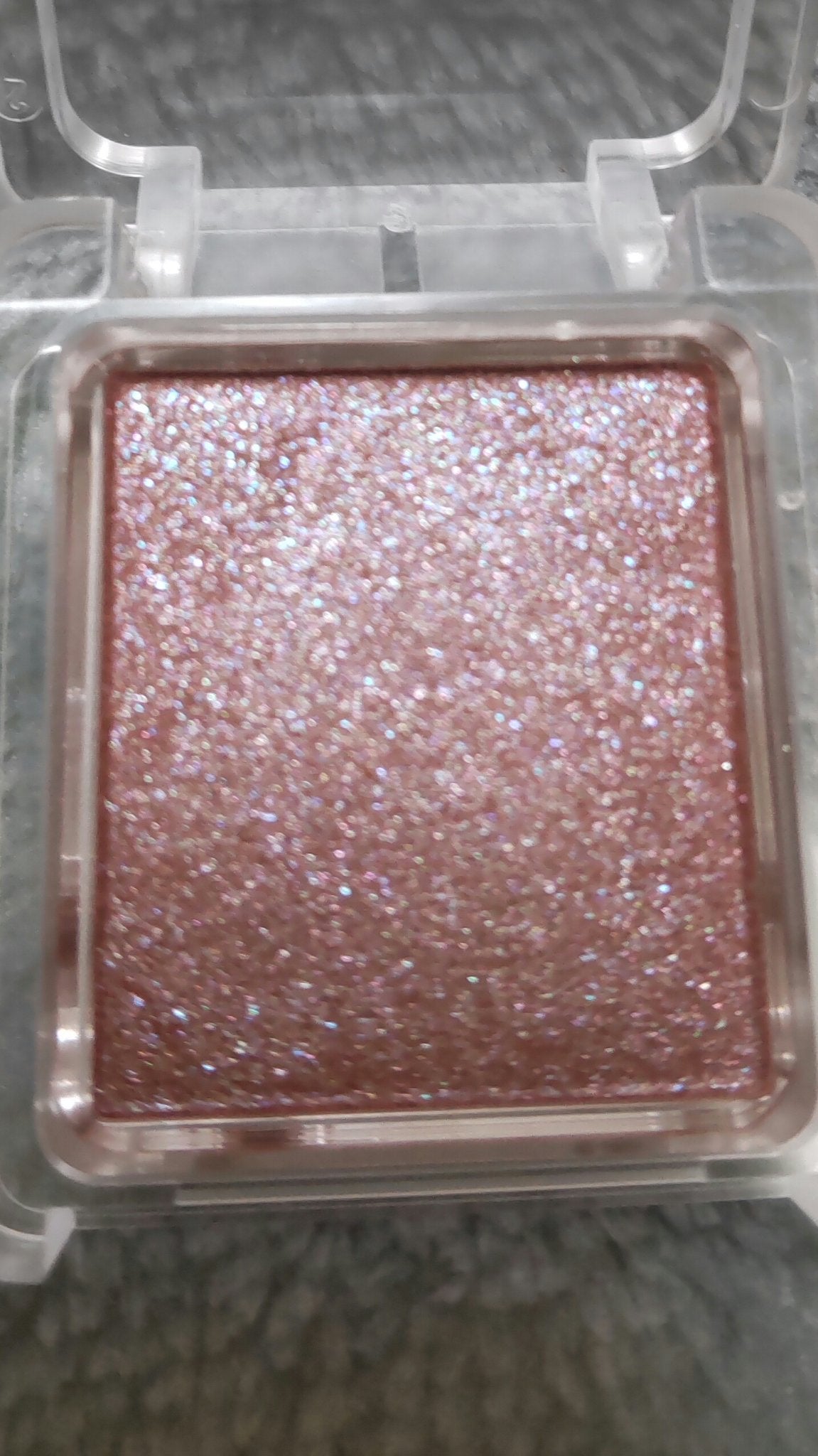 シングル カラー アイシャドウ/ちふれ/単色アイシャドウを使ったクチコミ(3枚目)