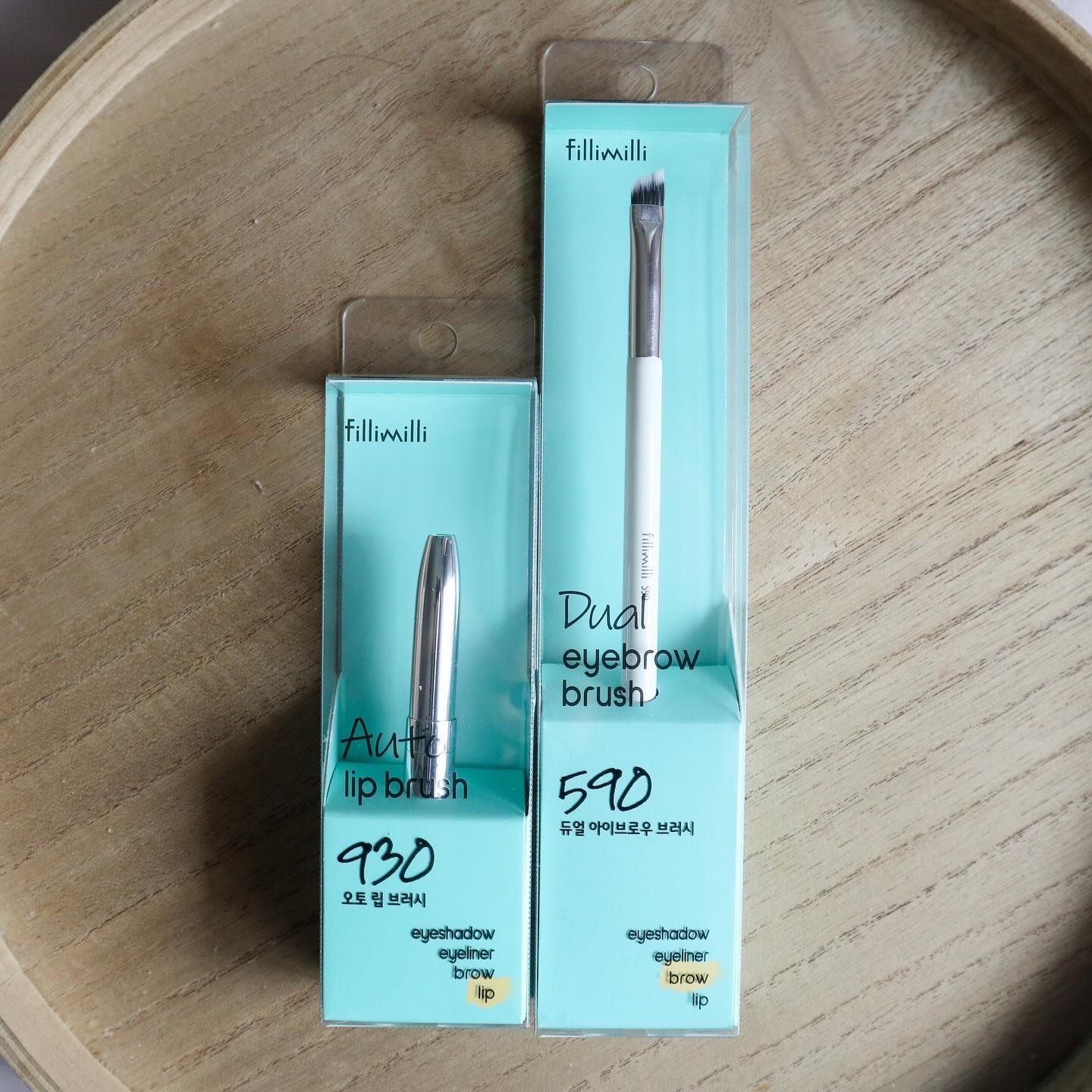 fillimilli FilliMilli デュアルアイブロウブラシ590のクチコミ「オリヤン購入品🥰 
⁡
🍀filliMilli(フィリミリ)
930 Auto lip bru.....」（1枚目）