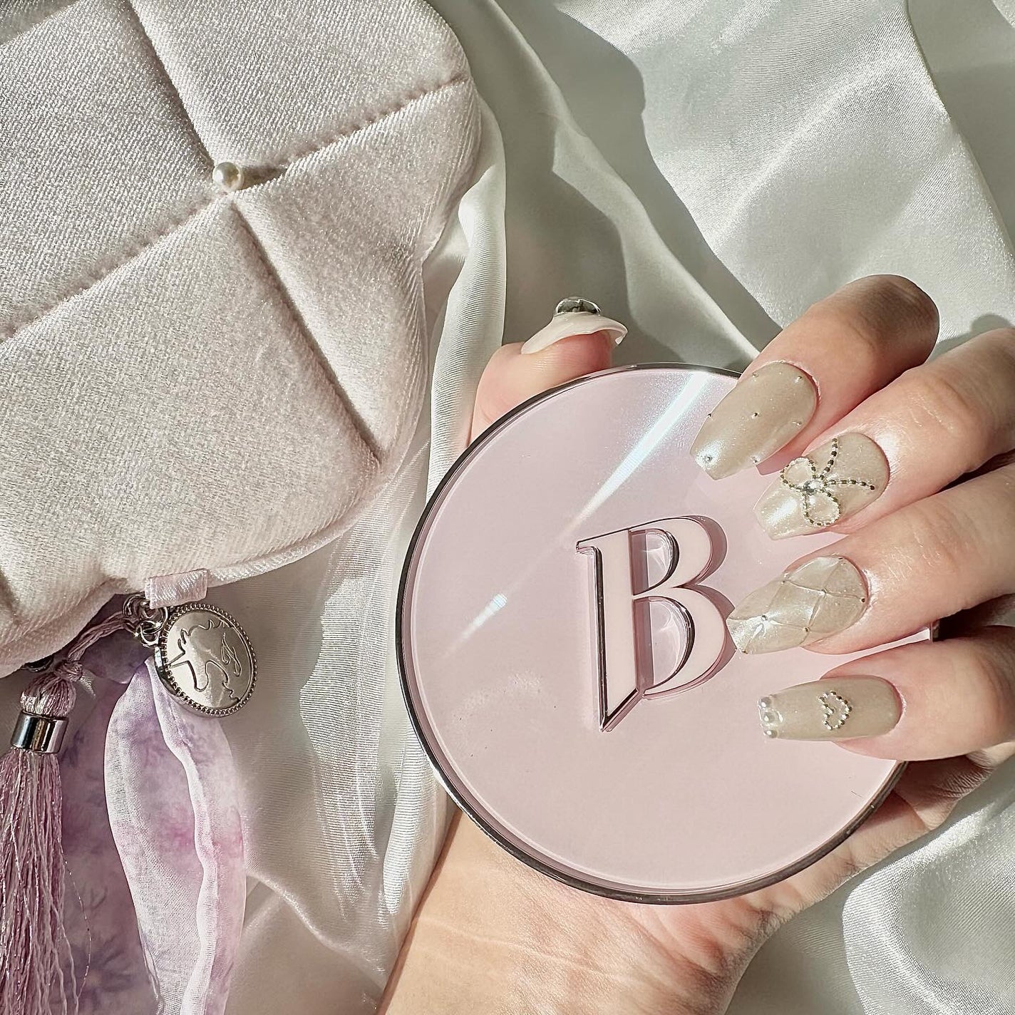 neco. on LIPS 「こんばんは〜🐑☾⋆̖́-コスメの投稿じゃないんだけどもずっと欲..」(1枚目)