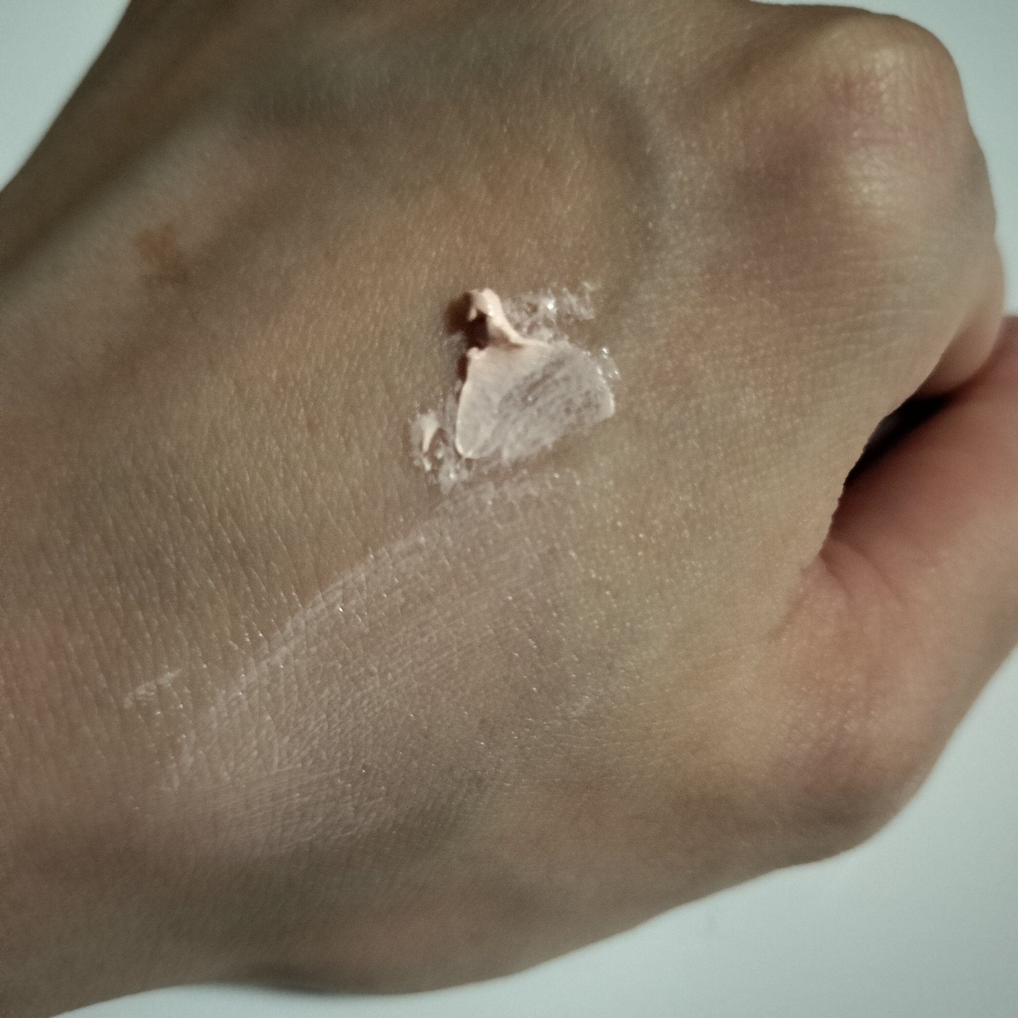 ブラックスネイルグルタチオントーンアップサン/Dr.G/日焼け止めクリームを使ったクチコミ（3枚目）