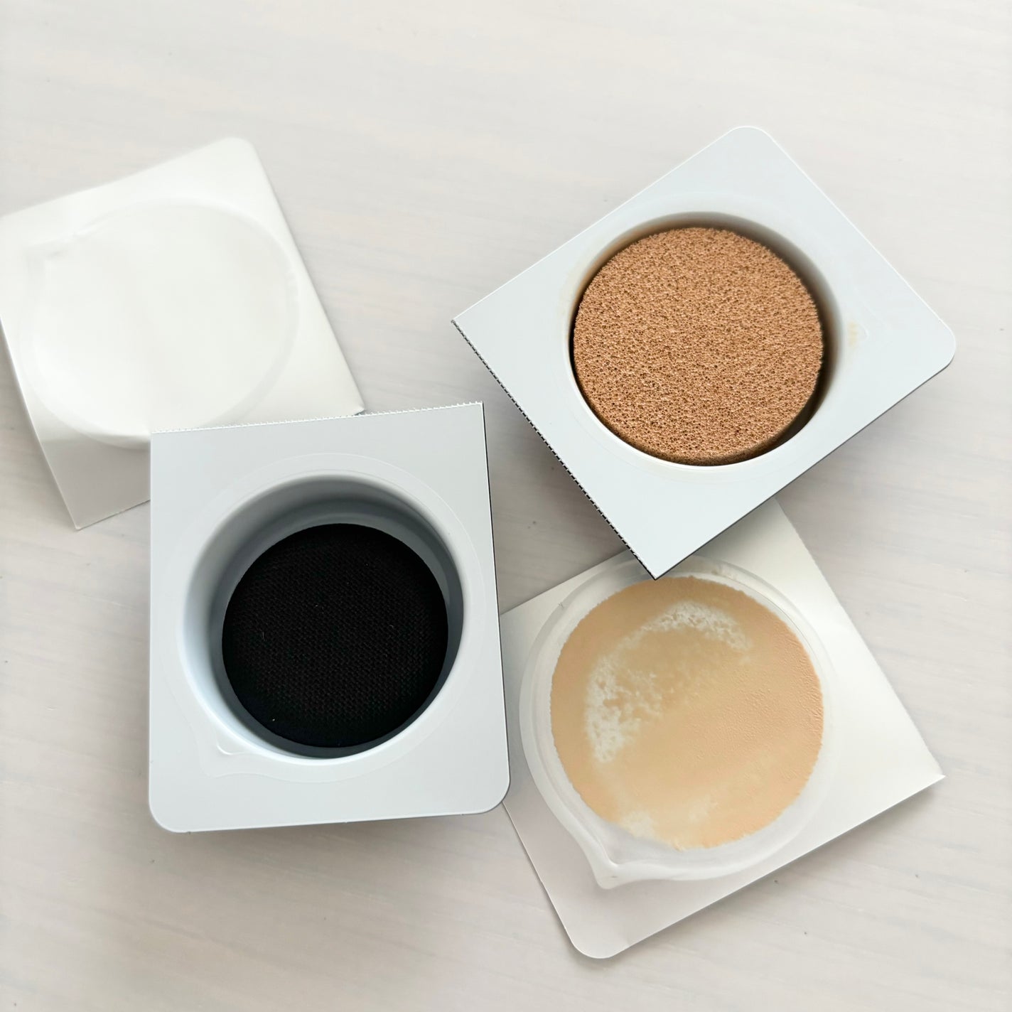 フローレス ルミエール ラディアンス パーフェクティング クッション/ローラ メルシエ/クッションファンデーションを使ったクチコミ(6枚目)