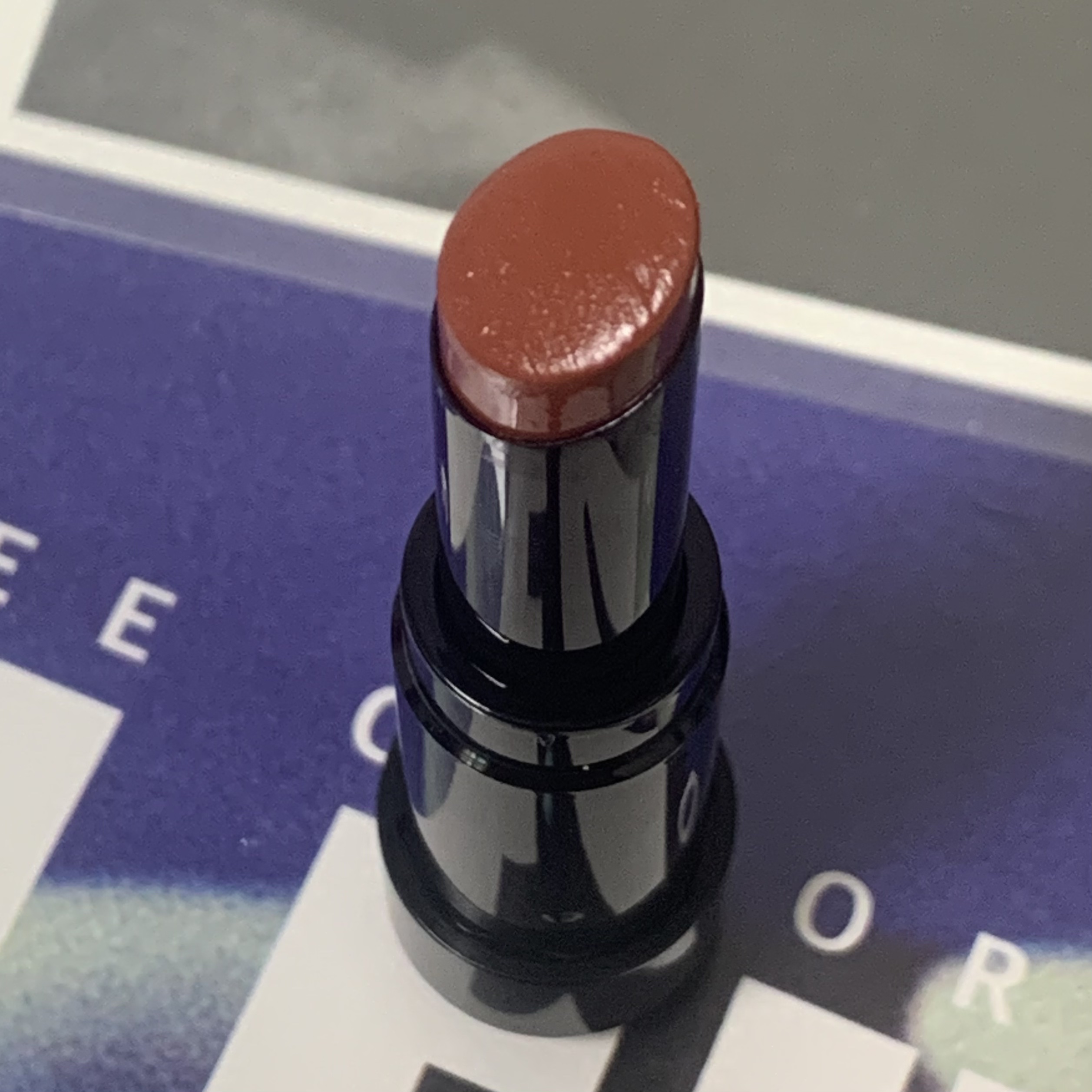 センシュアル ヌードバーム 429 NAKED ALMOND/HERA/リップバームを使ったクチコミ（2枚目）