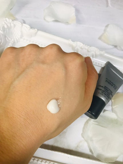 スタジオ フィックス マッティファイン シャイン コントロール プライマー/M・A・C/化粧下地を使ったクチコミ(1枚目)