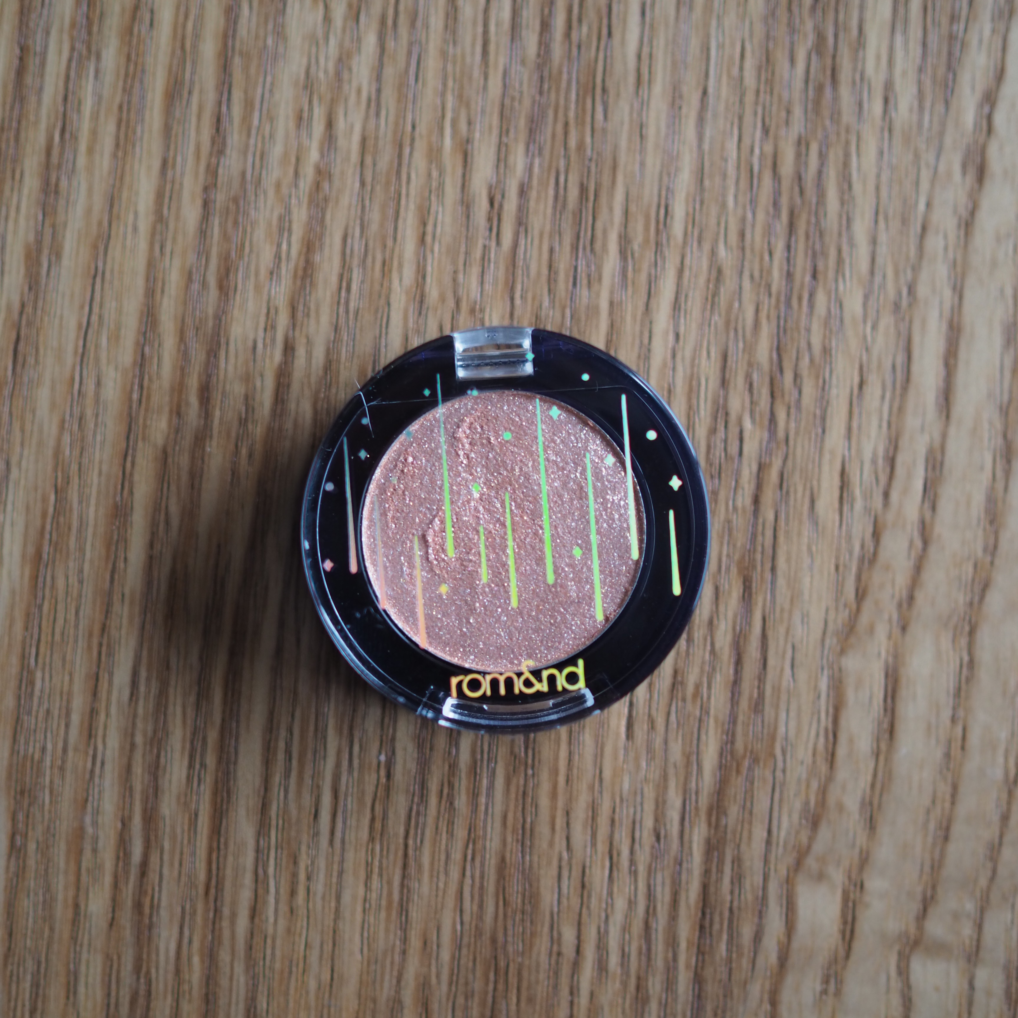 グリッター シャドウ カラー/rom&nd/グリッターを使ったクチコミ（1枚目）