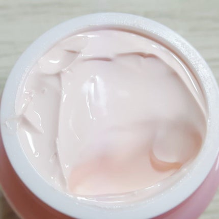 チェリーブロッサム トーンアップ クリーム UV/innisfree/フェイスクリームを使ったクチコミ(7枚目)