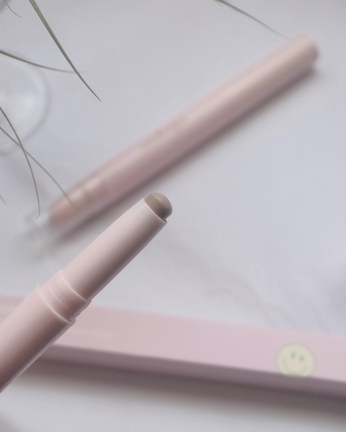 立体創造シェーディングスティック 02　COOL　TONE/Colorgram/シェーディングを使ったクチコミ（3枚目）