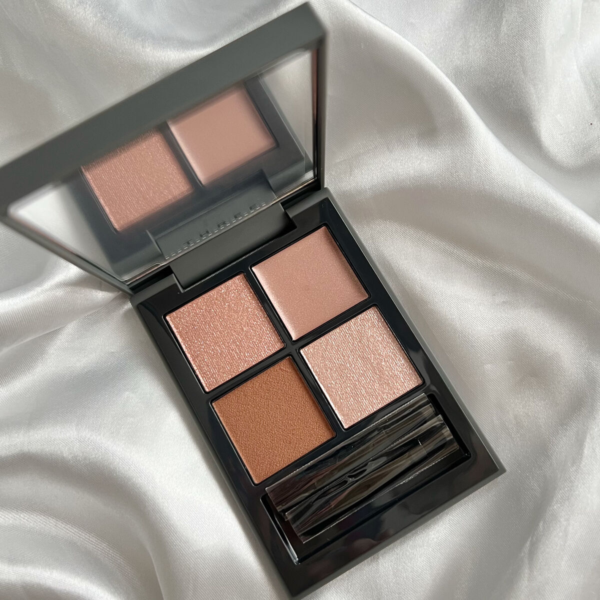 ディメンショナルビジョンアイパレット/THREE/アイシャドウパレットを使ったクチコミ（3枚目）