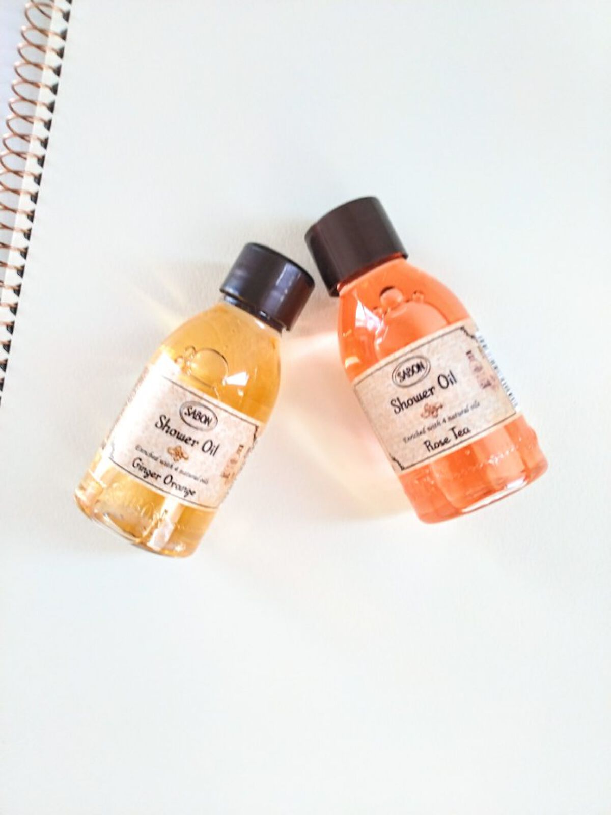 SABON  シャワーオイル ローズティーのクチコミ「贅沢なリラックスタイムに🌙

【　SABON　】

［商品名］　シャワーオイル　ローズティー
.....」（1枚目）