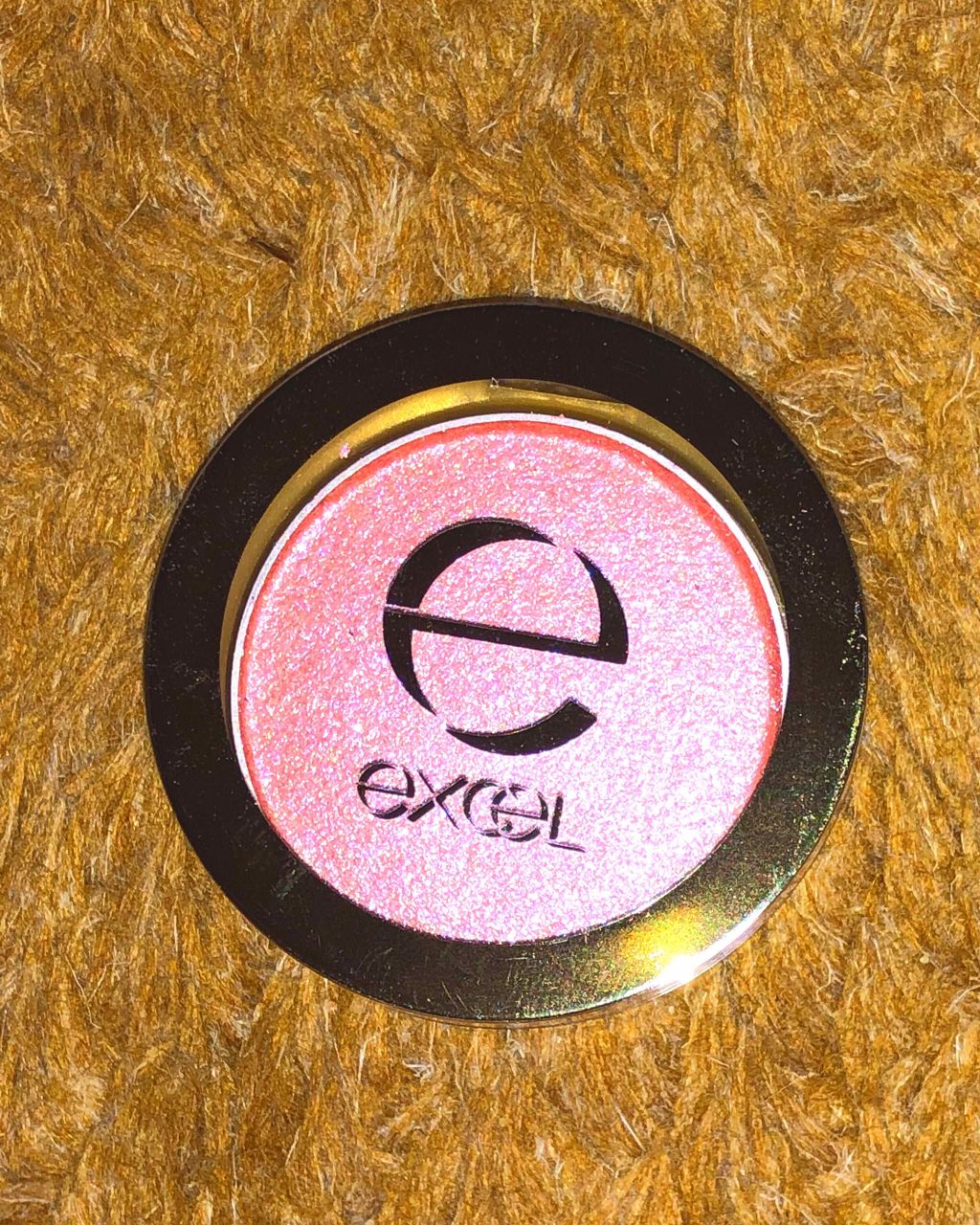 シャイニーシャドウ N/excel/単色アイシャドウを使ったクチコミ(1枚目)