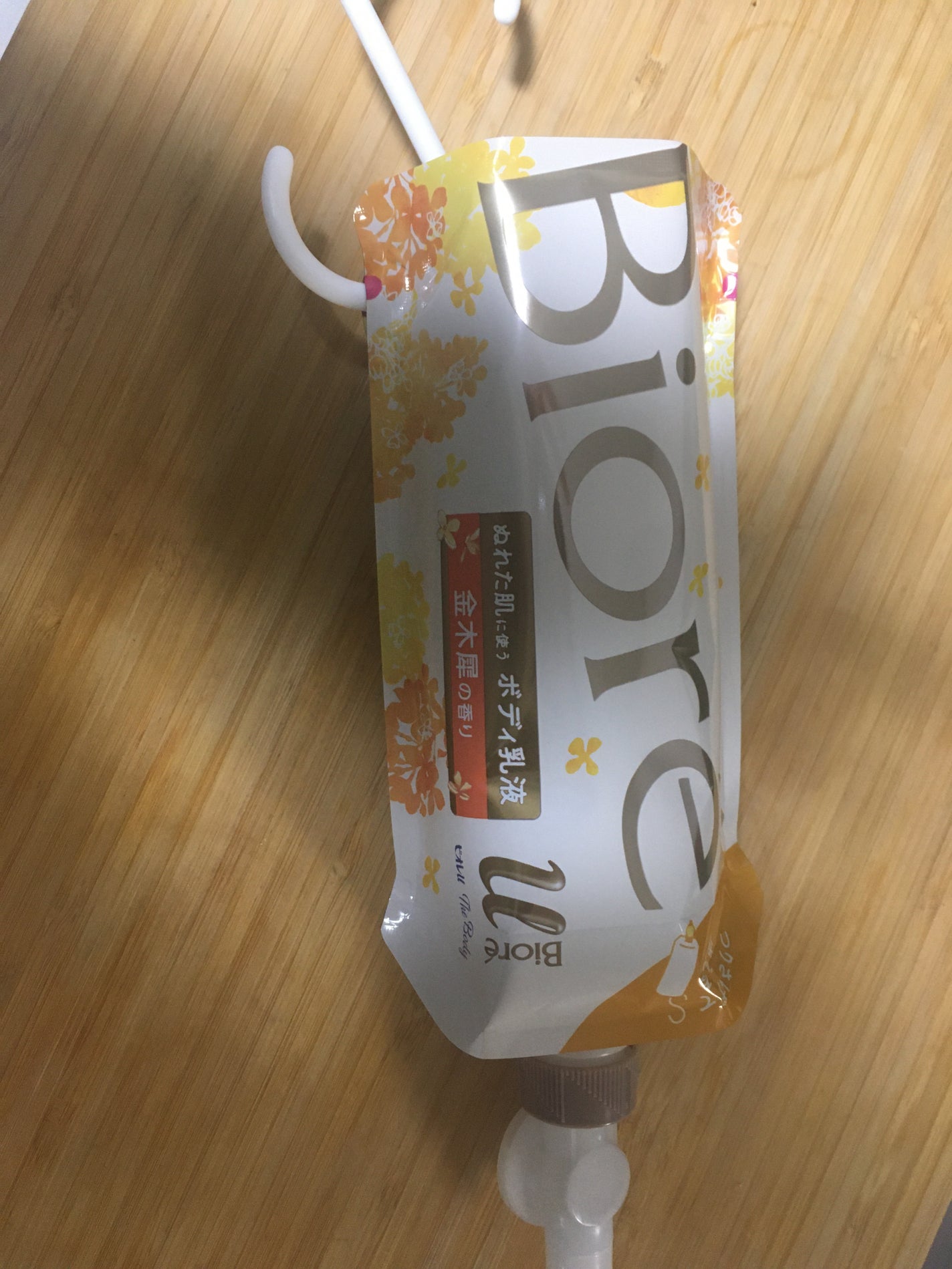 ザ ボディ ぬれた肌に使うボディ乳液 金木犀の香り/ビオレu/ボディミルクを使ったクチコミ(1枚目)