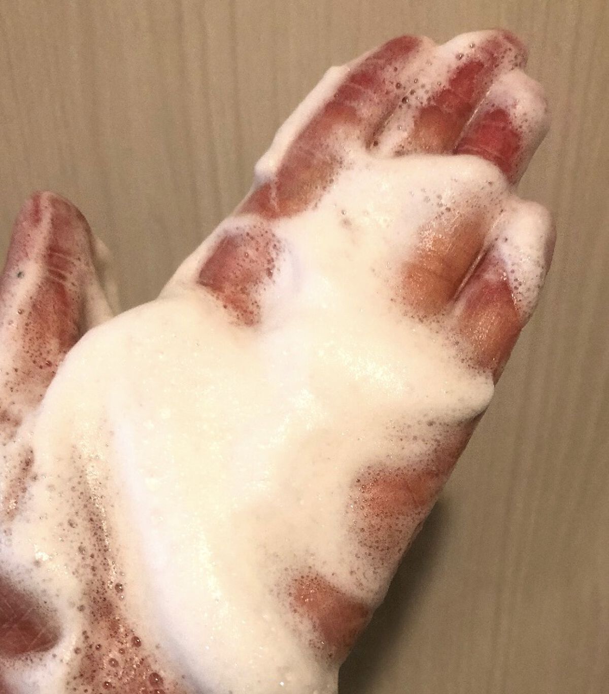 コモエース モイストフォームのクチコミ「2023年3月1日発売

洗顔料のコモエース
モイストフォーム

繭に含まれている
美容成分ピ.....」（3枚目）