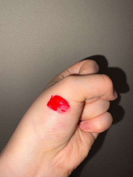 ロウグロウジェルティント R005 ハイビスカス/hince/リップティントを使ったクチコミ(2枚目)