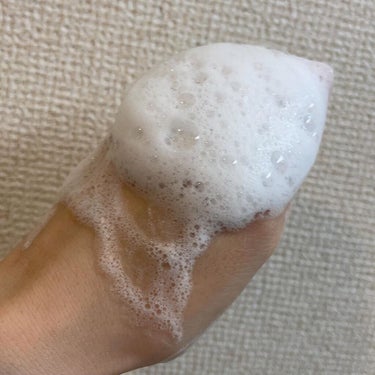 natsumi_cosme on LIPS 「.【自宅美容キロク】お肌に優しい洗顔フォームをお試ししたので、..」（4枚目）