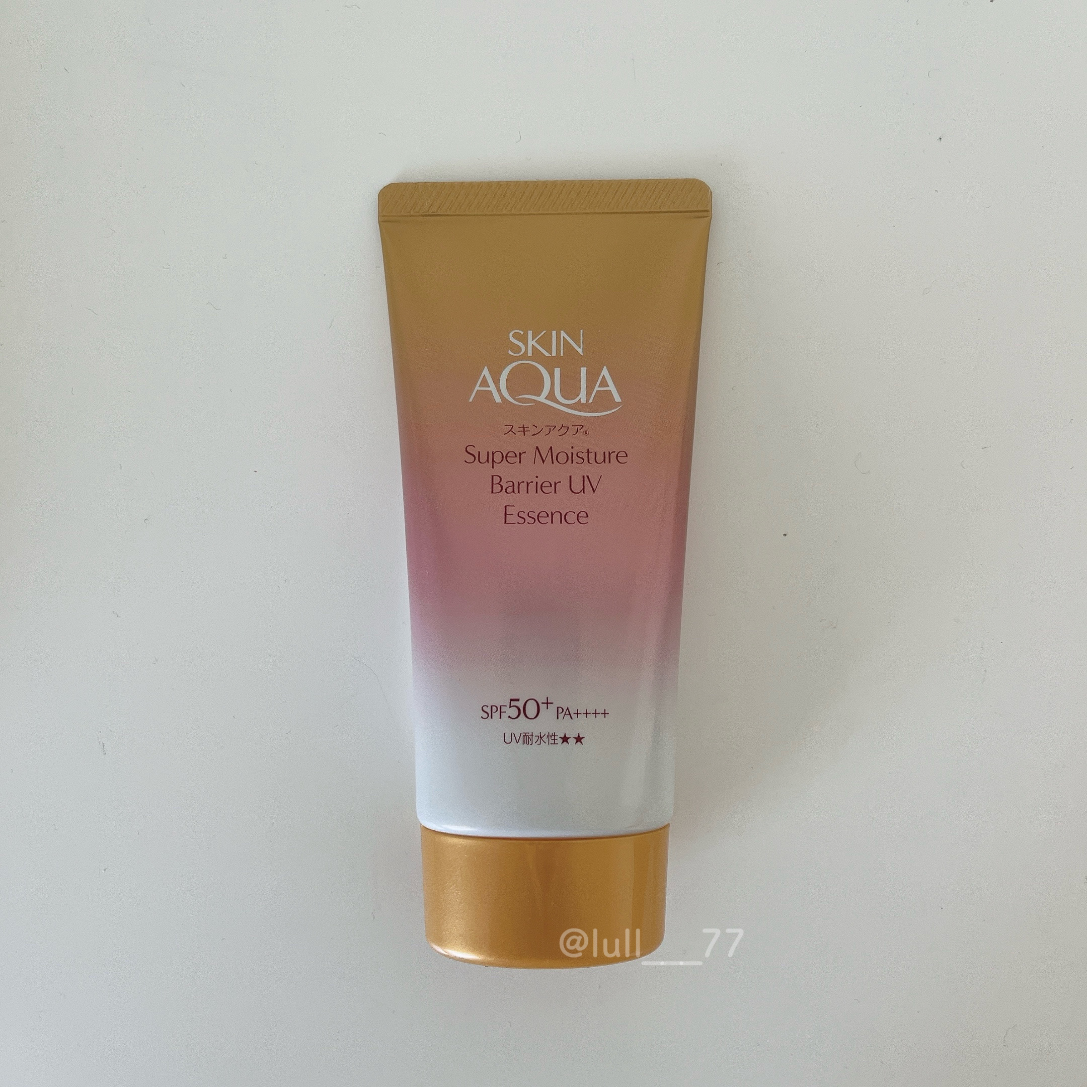 スキンアクア スーパーモイスチャー バリアUVエッセンス/スキンアクア/日焼け止めローションを使ったクチコミ（1枚目）