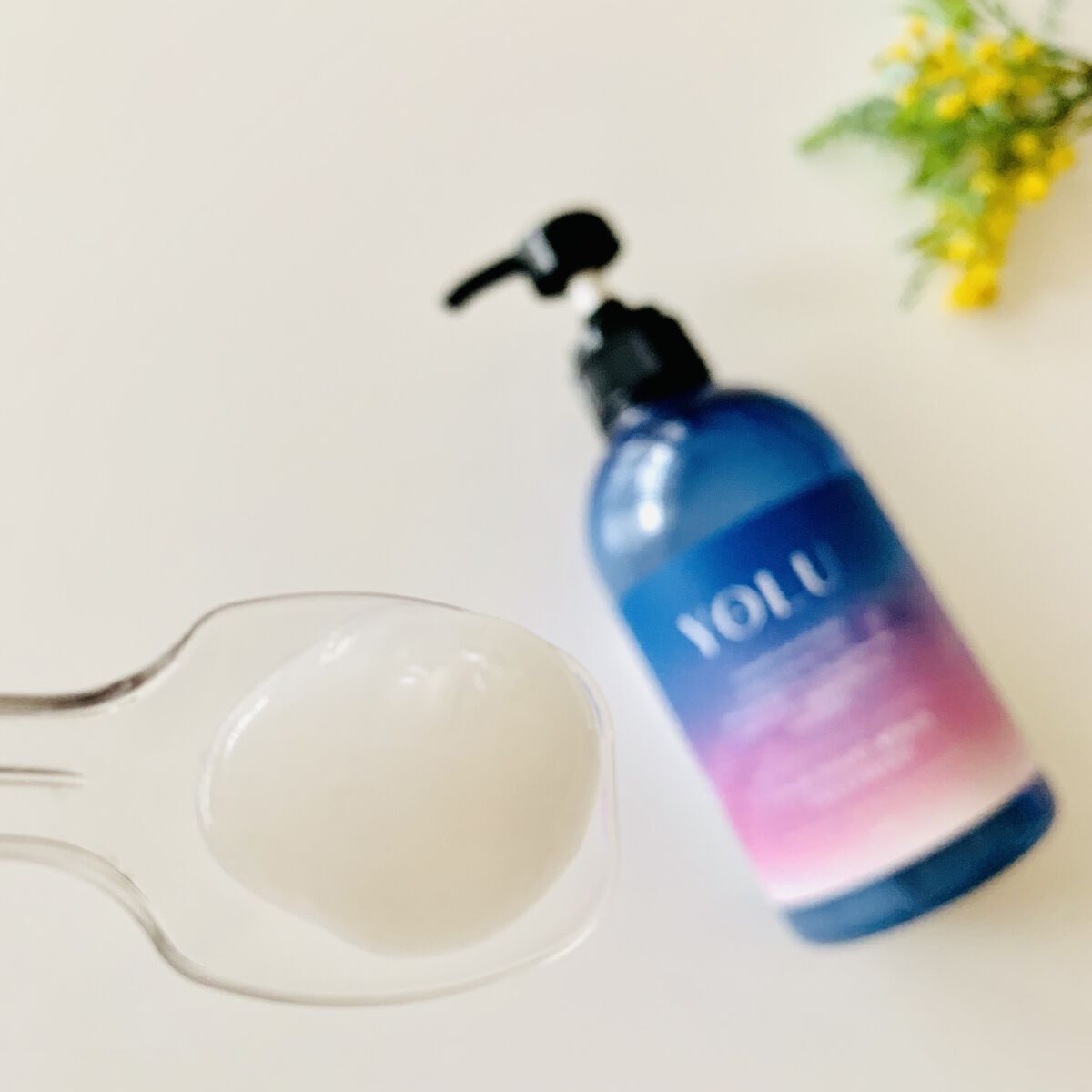 カームナイトリペアシャンプー／トリートメント/YOLU/市販シャンプーを使ったクチコミ（2枚目）