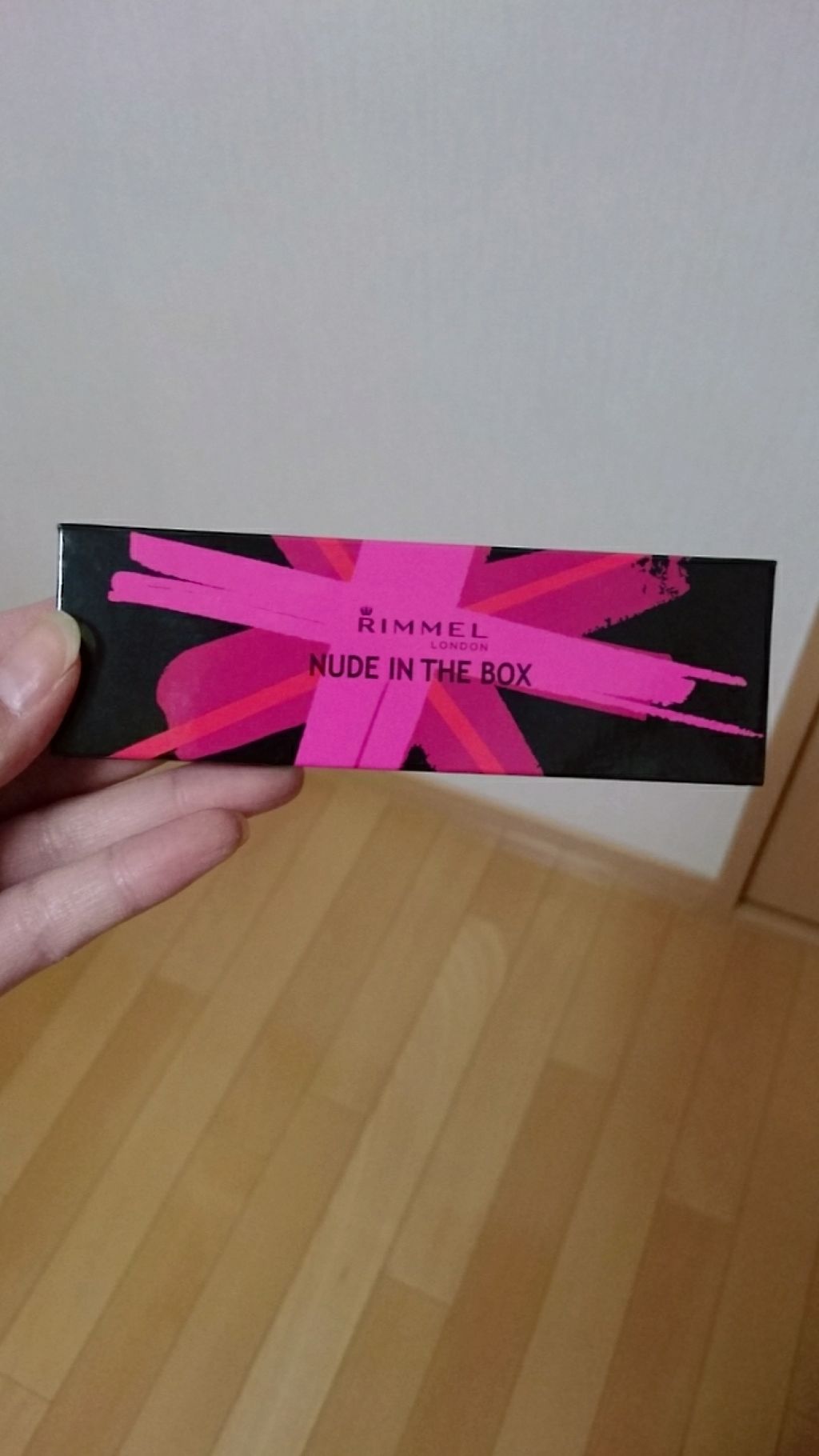 ヌードインザボックス/リンメル ロンドン/アイシャドウパレットを使ったクチコミ（1枚目）