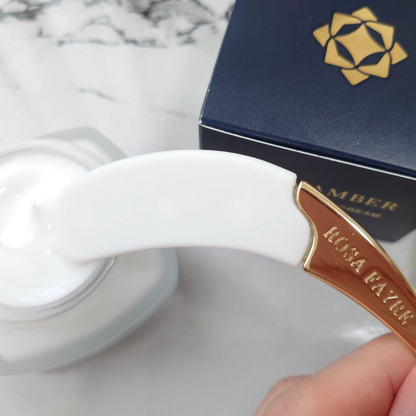 ロサ アンバー クリスタル スノー クリーム/ROSA FAYRE/フェイスクリームを使ったクチコミ(3枚目)