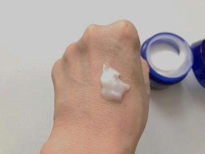 エッセンス ジェル EX/イオナ スパ＆ミネラル/オールインワン化粧品を使ったクチコミ（3枚目）