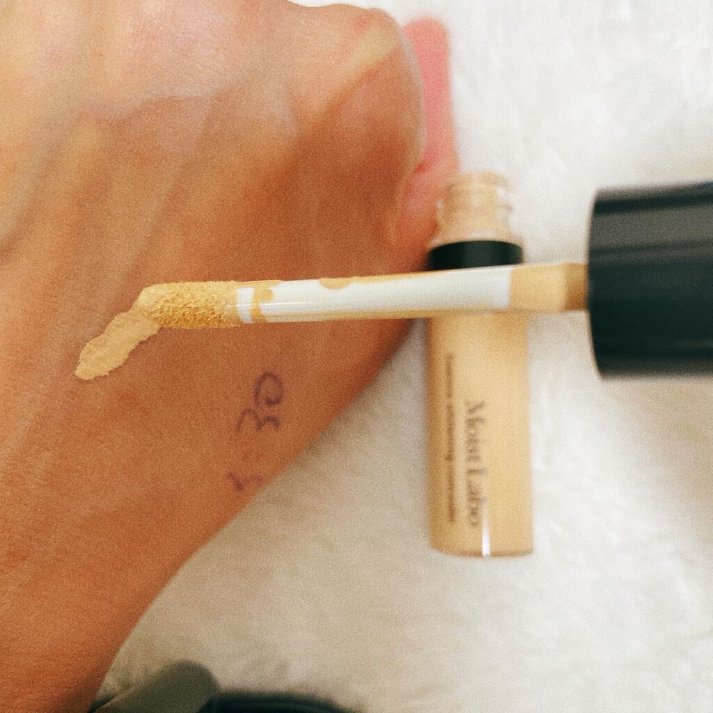 モイストラボ エッセンス薬用美白コンシーラー/Moist Labo/リキッドコンシーラーを使ったクチコミ(9枚目)