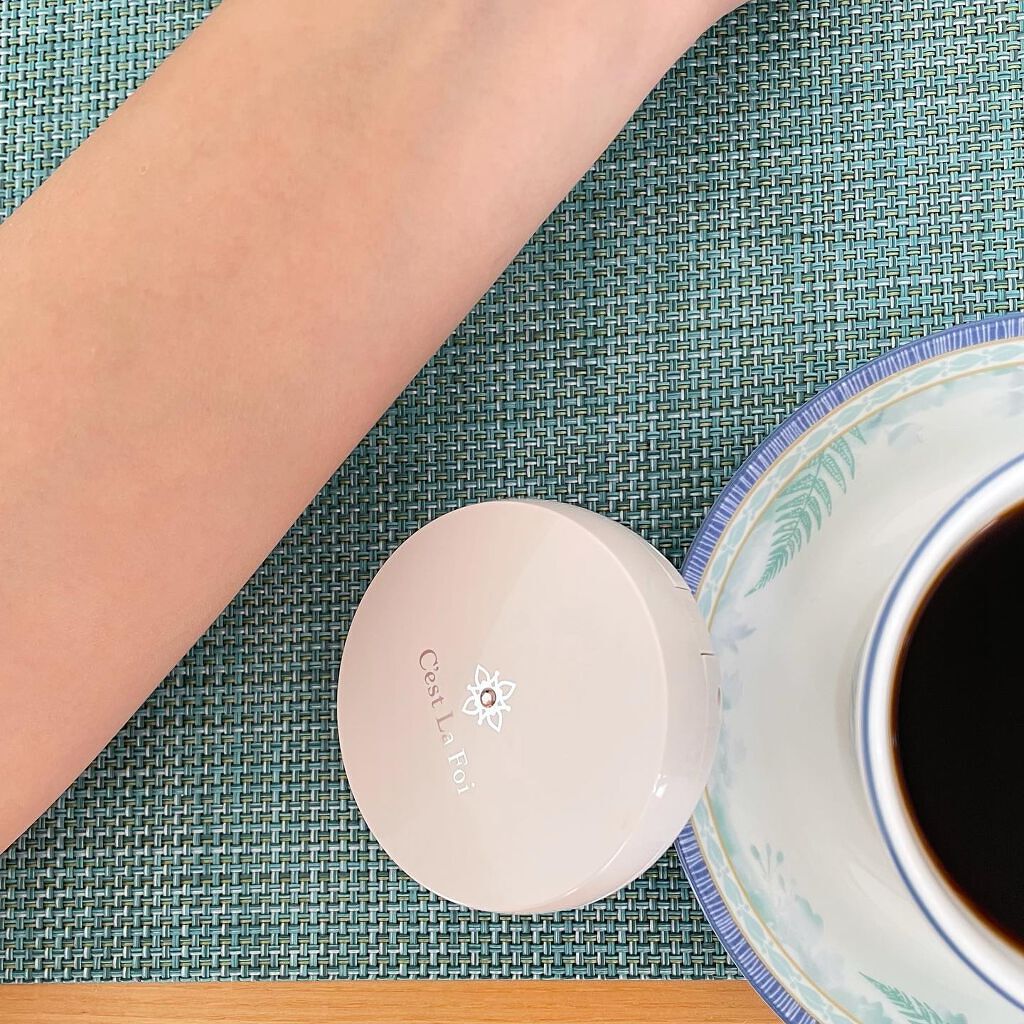 エッセンスパウダー /セラフォア/プレストパウダーを使ったクチコミ(9枚目)