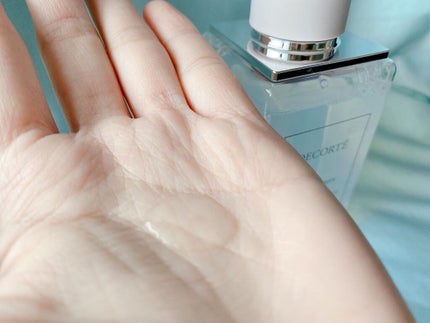 イドラクラリティ 薬用 トリートメント エッセンス ウォーター/DECORTÉ/化粧水を使ったクチコミ(3枚目)