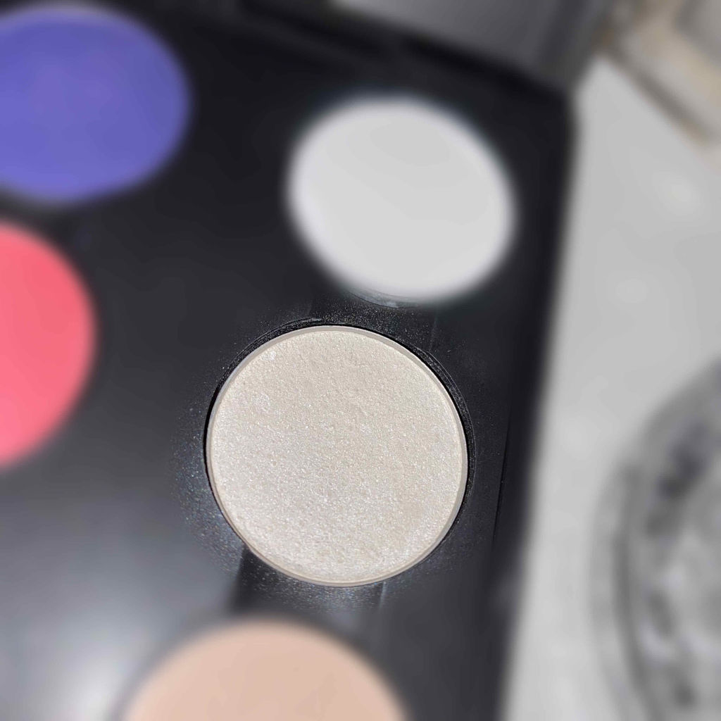 スモール アイシャドウ ホワイト フロスト/M・A・C/単色アイシャドウを使ったクチコミ（2枚目）