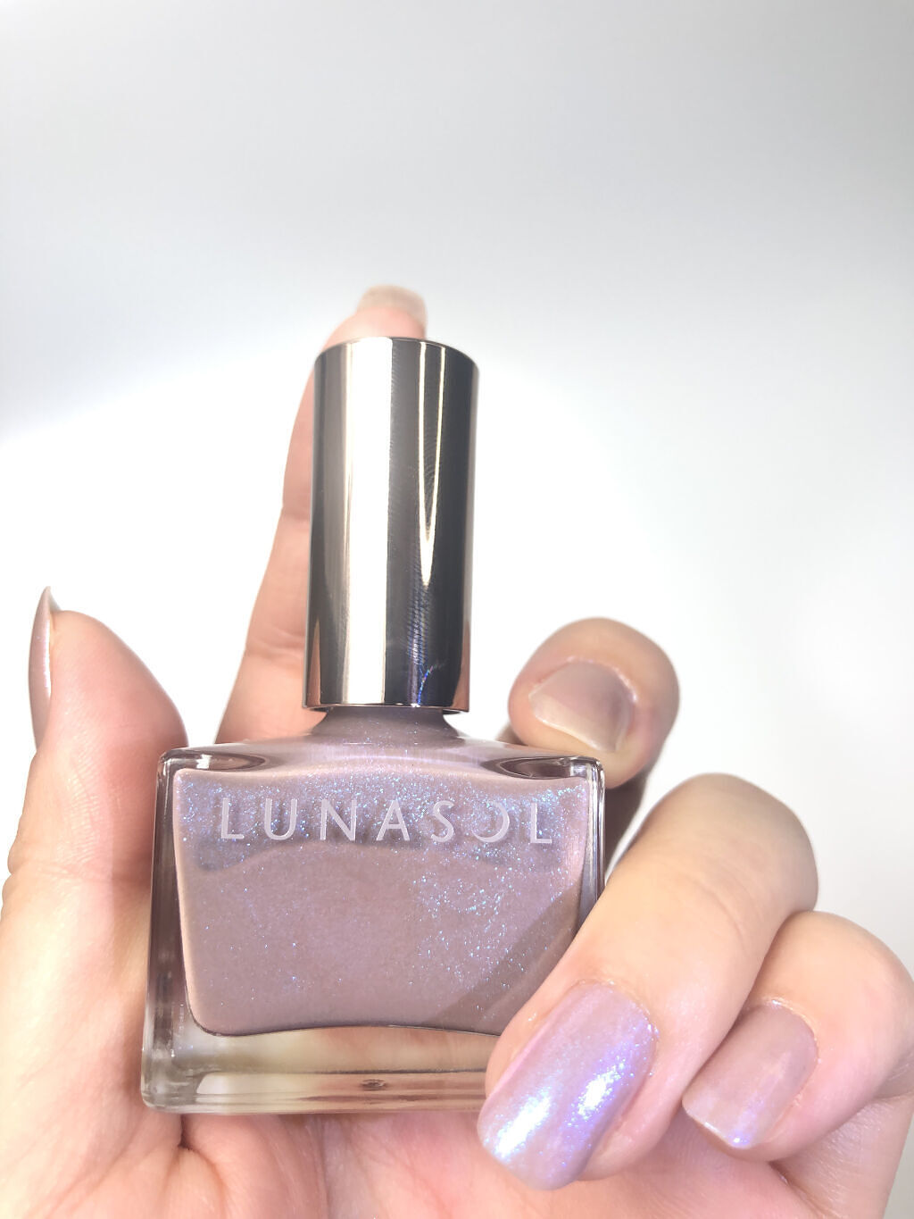 ルナソル ネイルポリッシュ EX18 Aurora Mauve（オーロラモーヴ）/LUNASOL/マニキュアを使ったクチコミ（2枚目）