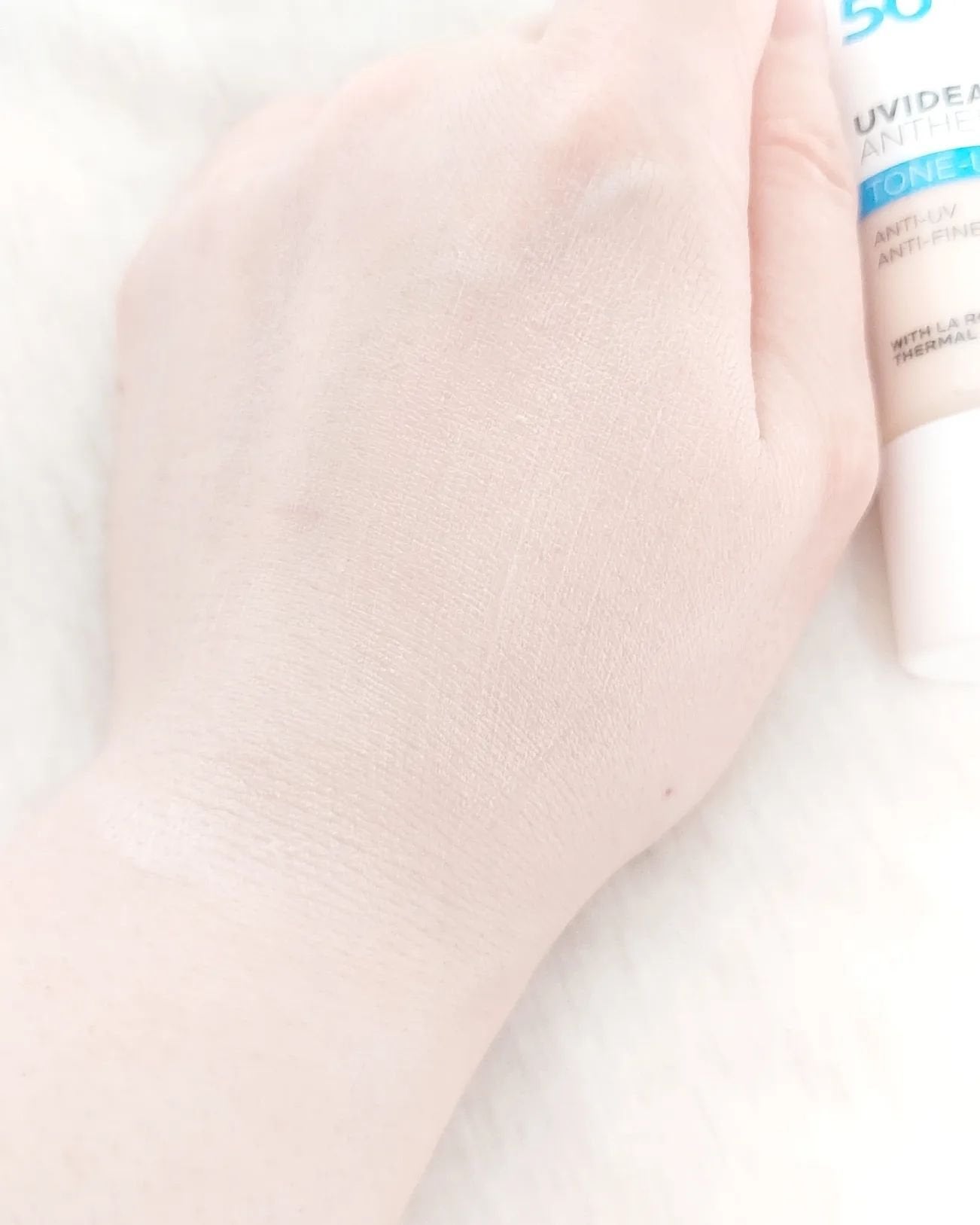 UVイデア XL プロテクショントーンアップ ローズ/ラ ロッシュ ポゼ/日焼け止めクリームを使ったクチコミ(5枚目)