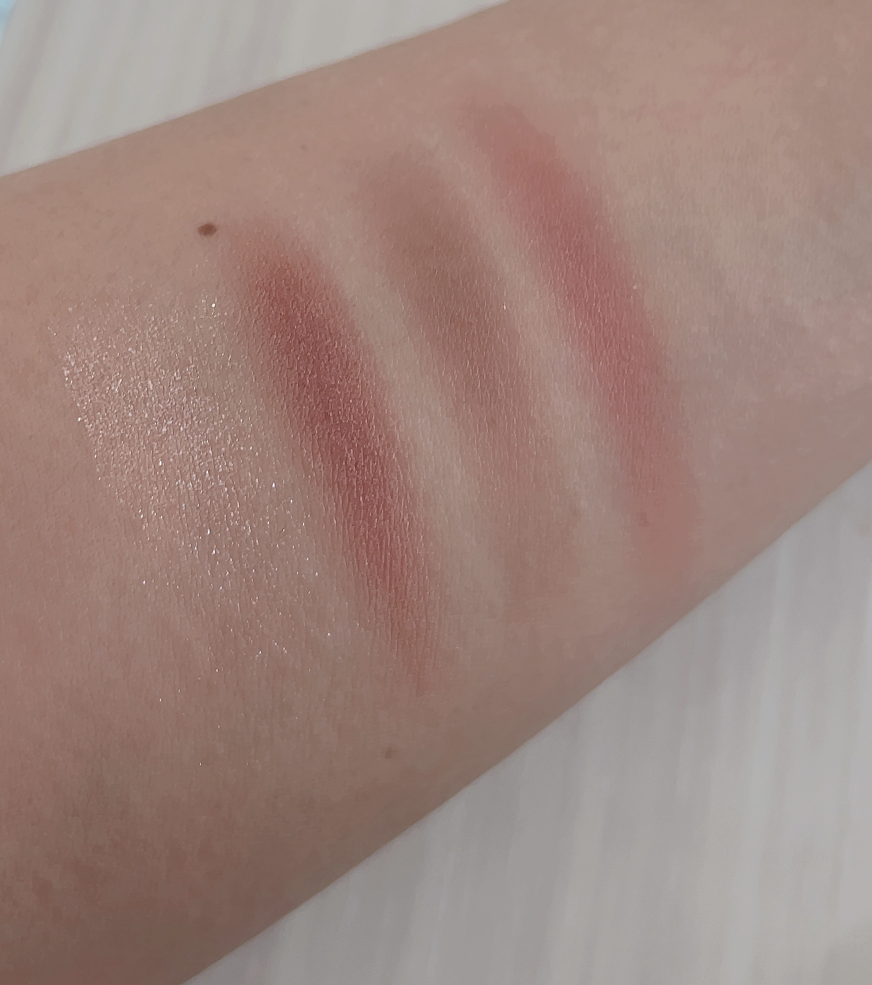 シルキースフレアイズ（マットタイプ）/キャンメイク/アイシャドウパレットを使ったクチコミ（3枚目）